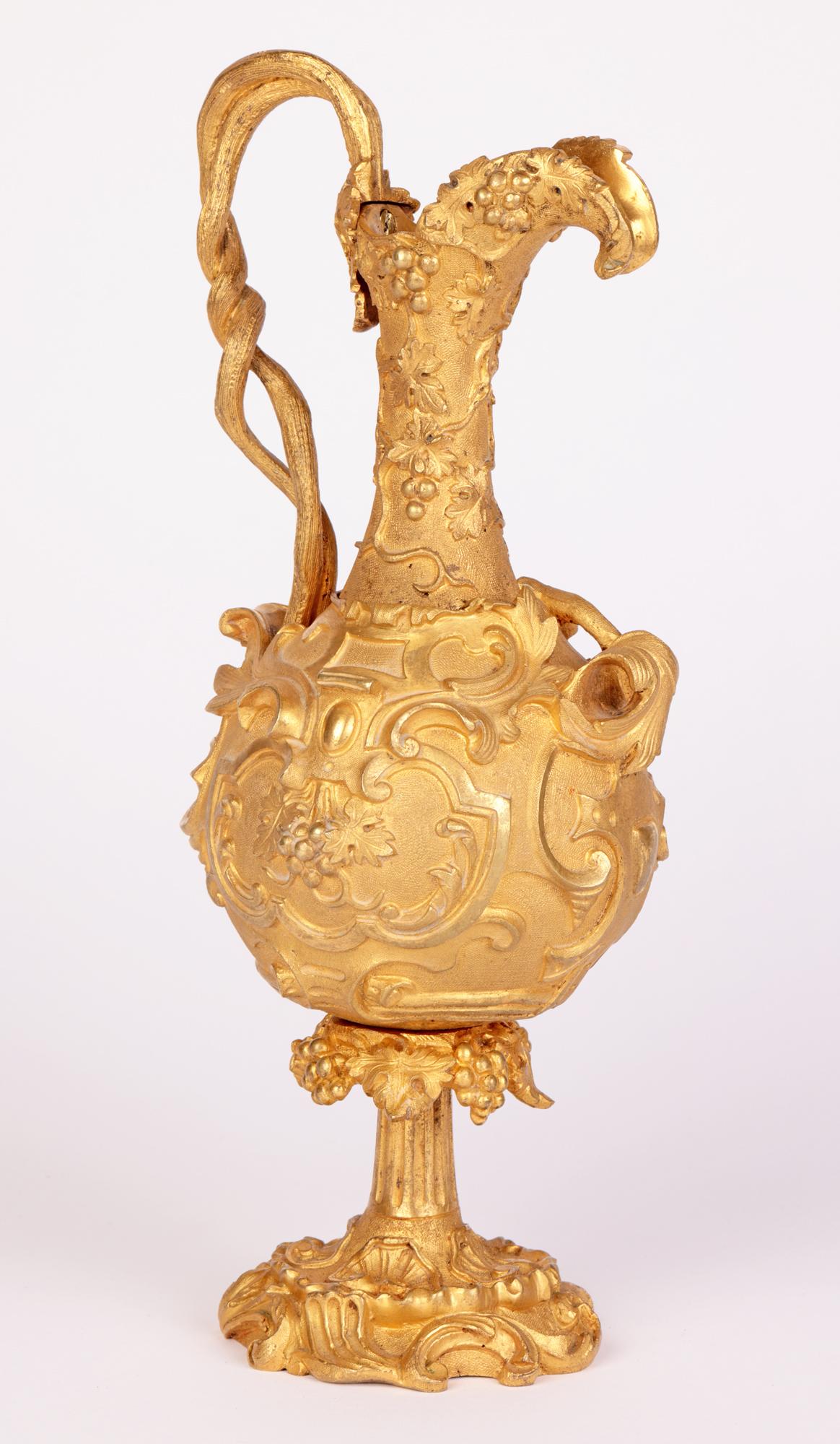 Französisches Paar vergoldete Bronze-ornamente, neoklassizistische Deko-Würfel im Angebot 3