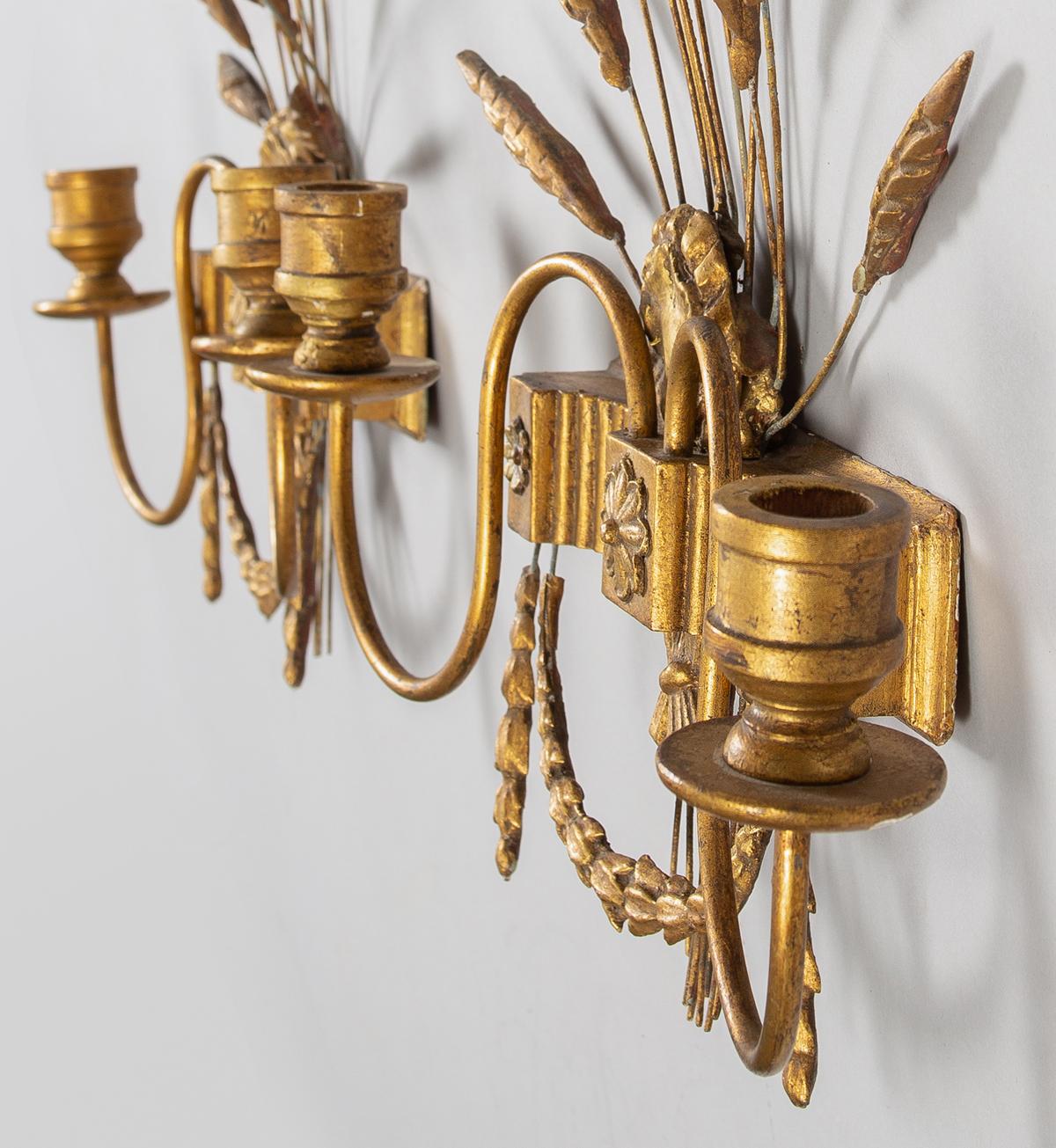 French Pair of Gilded Wall Sconces In Good Condition For Sale In Sheffield, MA