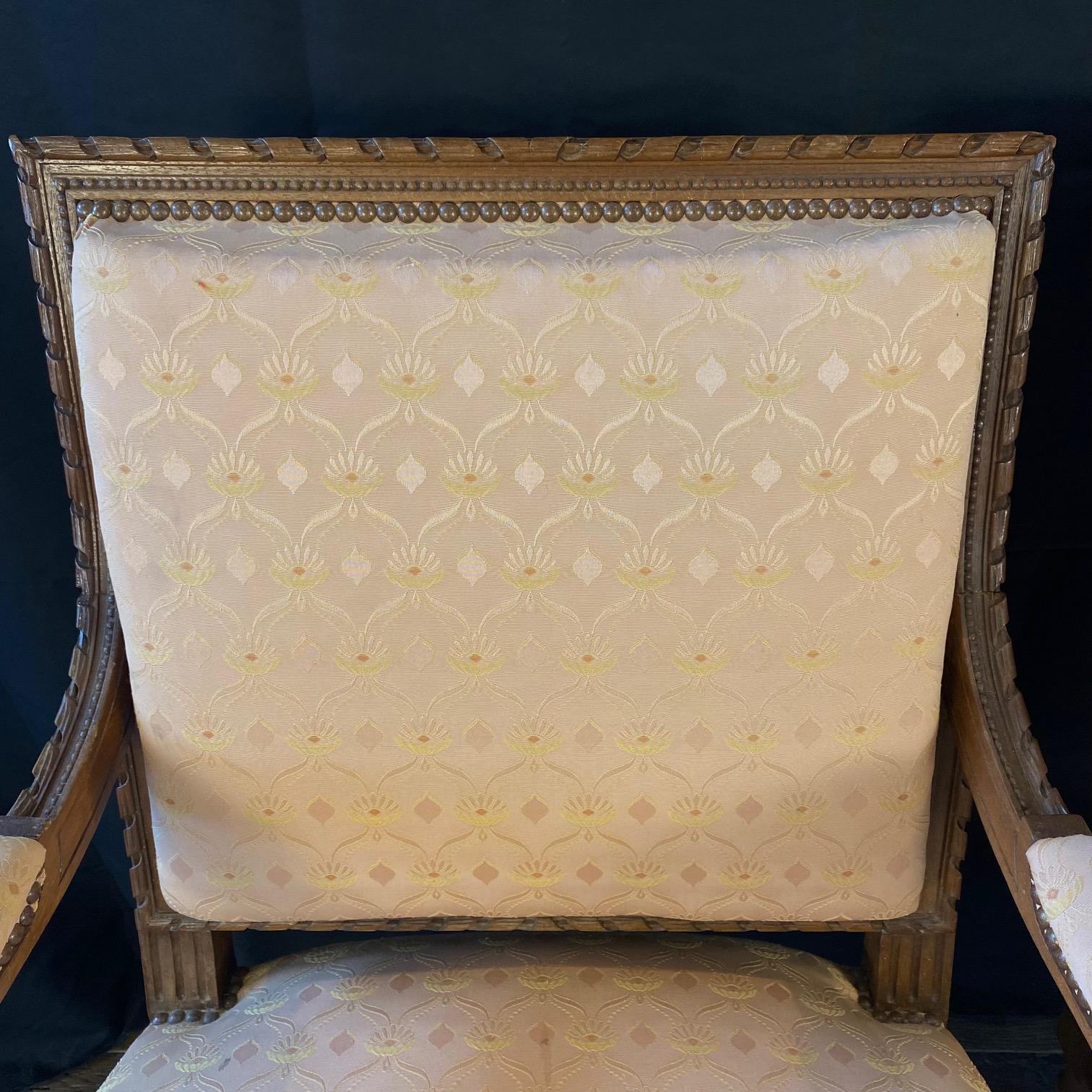 Französisch Paar Louis XVI geschnitzt Mahagoni Fauteuil Arm Stühle im Angebot 6