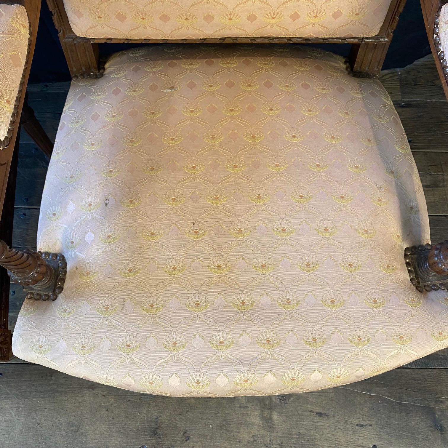 Französisch Paar Louis XVI geschnitzt Mahagoni Fauteuil Arm Stühle im Angebot 2