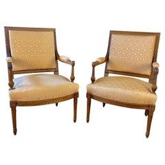 Paire de fauteuils Fauteuil Louis XVI en acajou sculpté