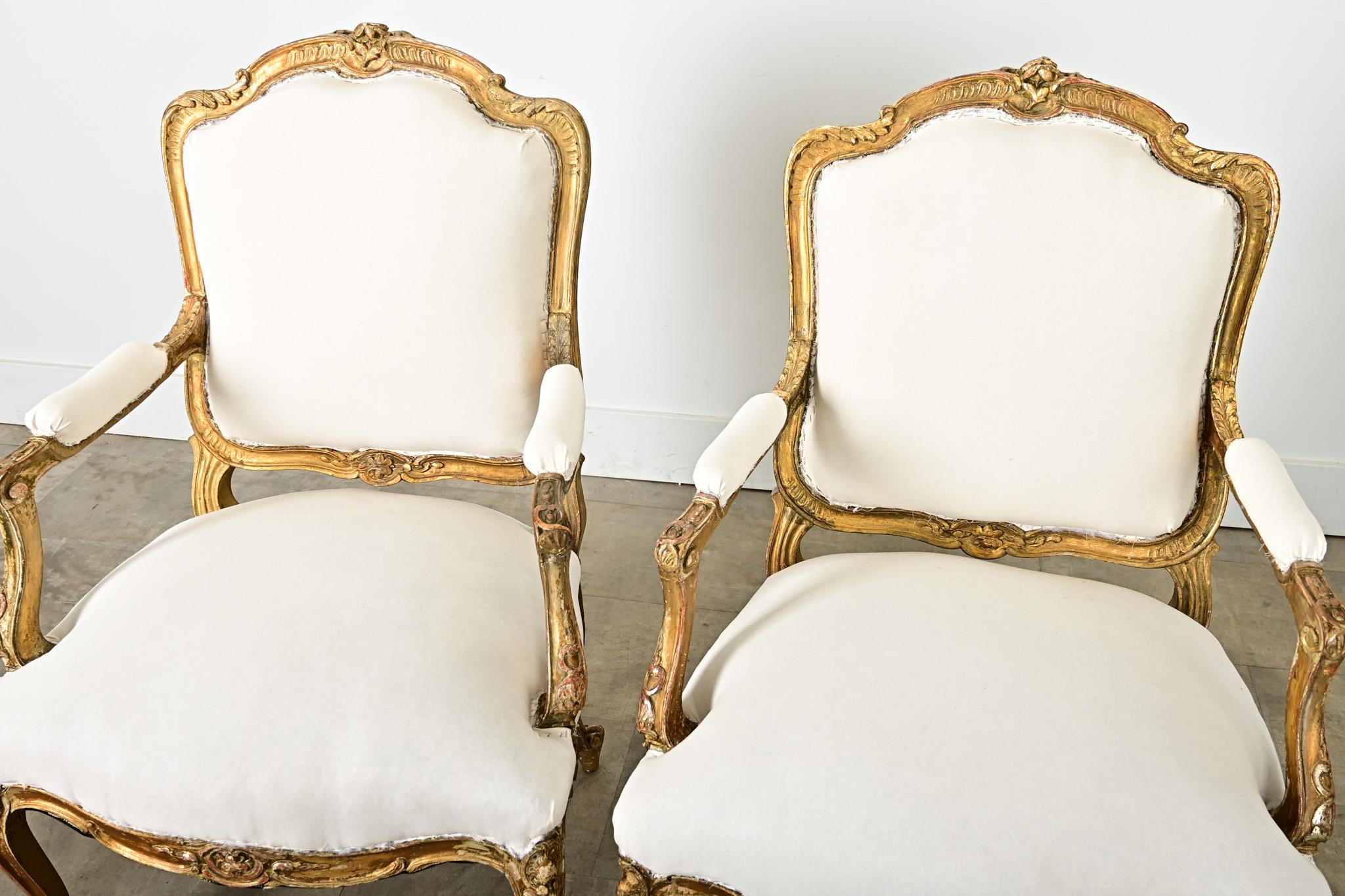 Paire de Fauteuils d'époque Louis XV du 18ème siècle en vente 1