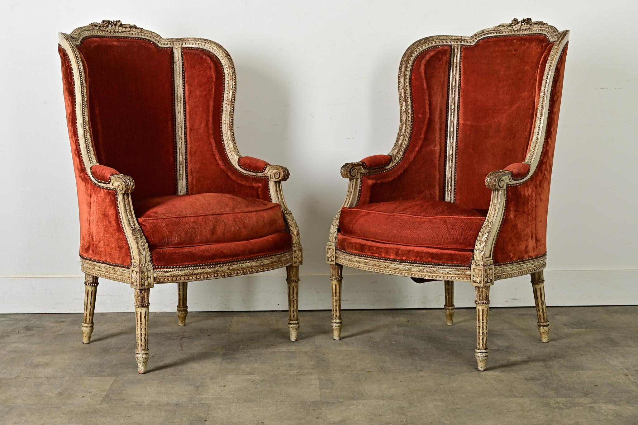 Carved French Pair of 18th Century Louis XVI Bergere For Sale