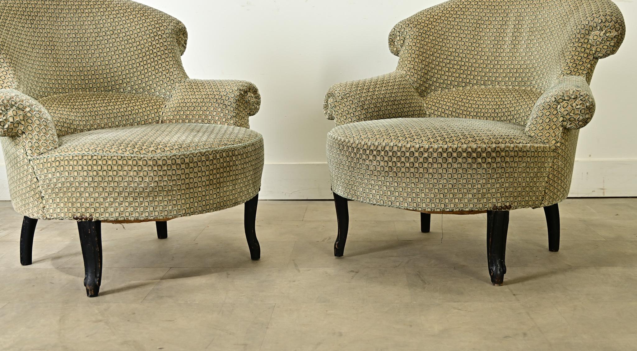 French Pair of 19th Century Napoleon III Club Chairs For Sale 5