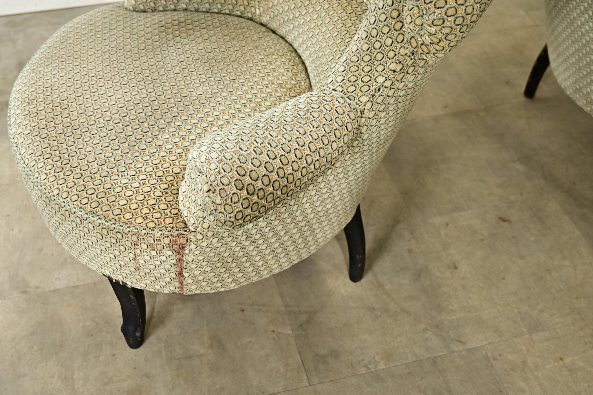 French Pair of 19th Century Napoleon III Club Chairs For Sale 10