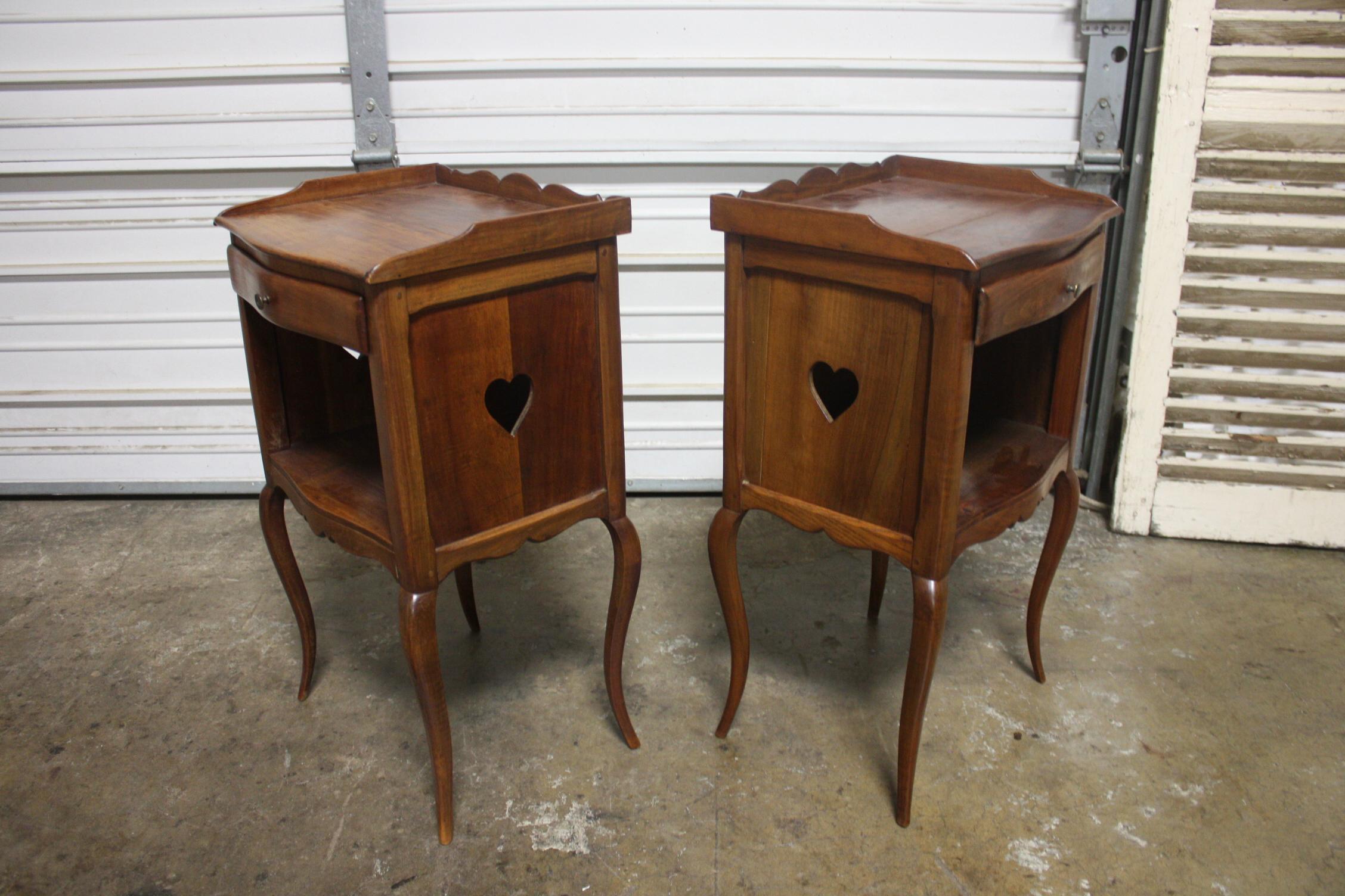 French Pair of 19th Century Nights Stands or Side Tables In Good Condition In Stockbridge, GA