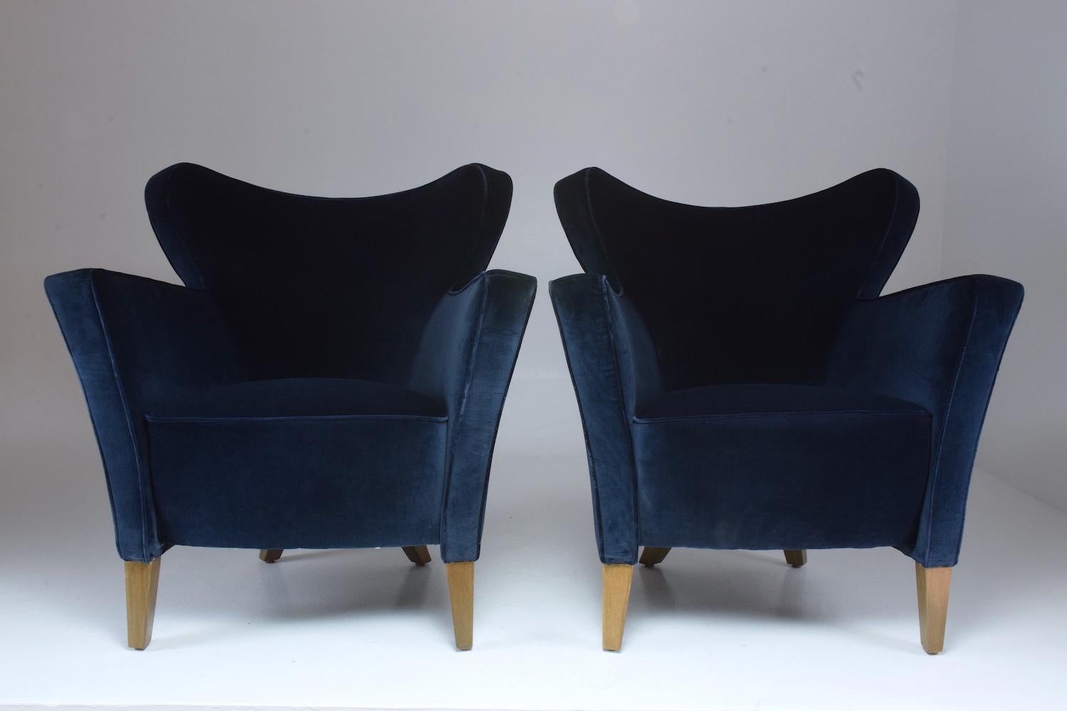 French Pair of 20th Century Velvet Armchairs, 1980s 2