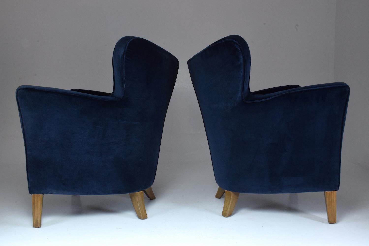 French Pair of 20th Century Velvet Armchairs, 1980s 4