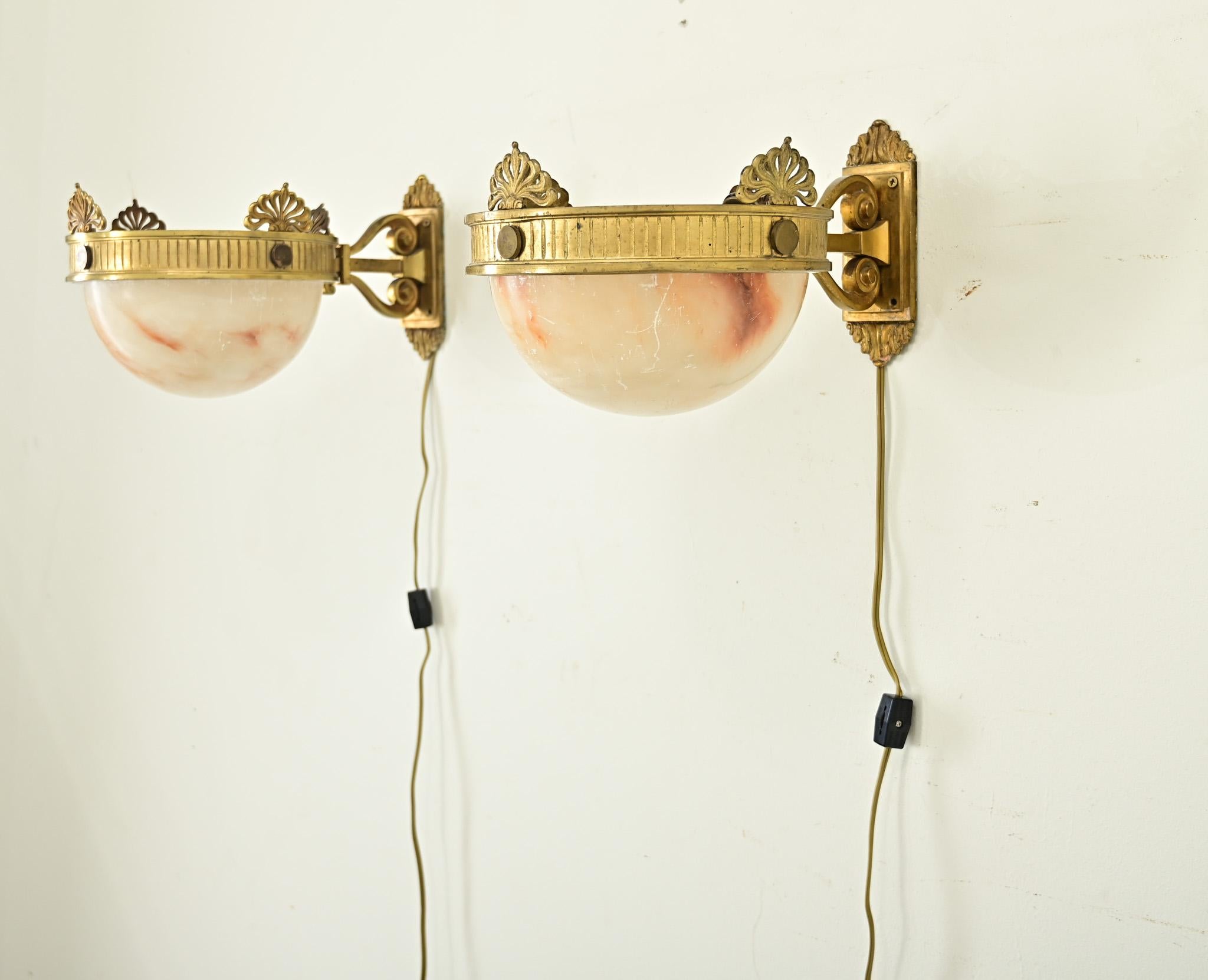 Coppia francese di lampade in alabastro Art Déco in vendita 5