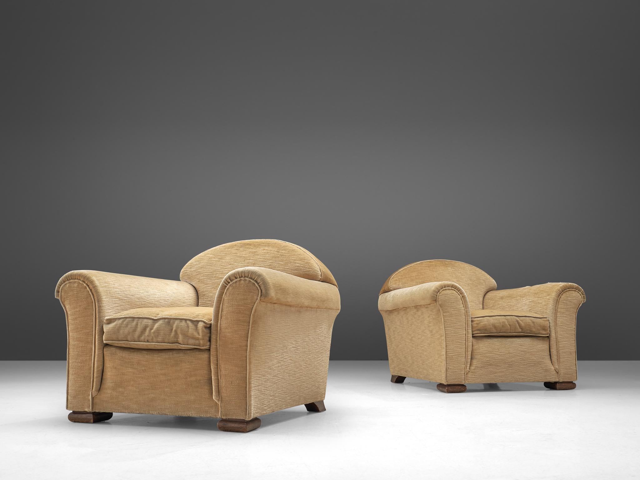 Mid-20th Century French Pair of Art Deco Lounge Chairs in Beige Upholstery  For Sale