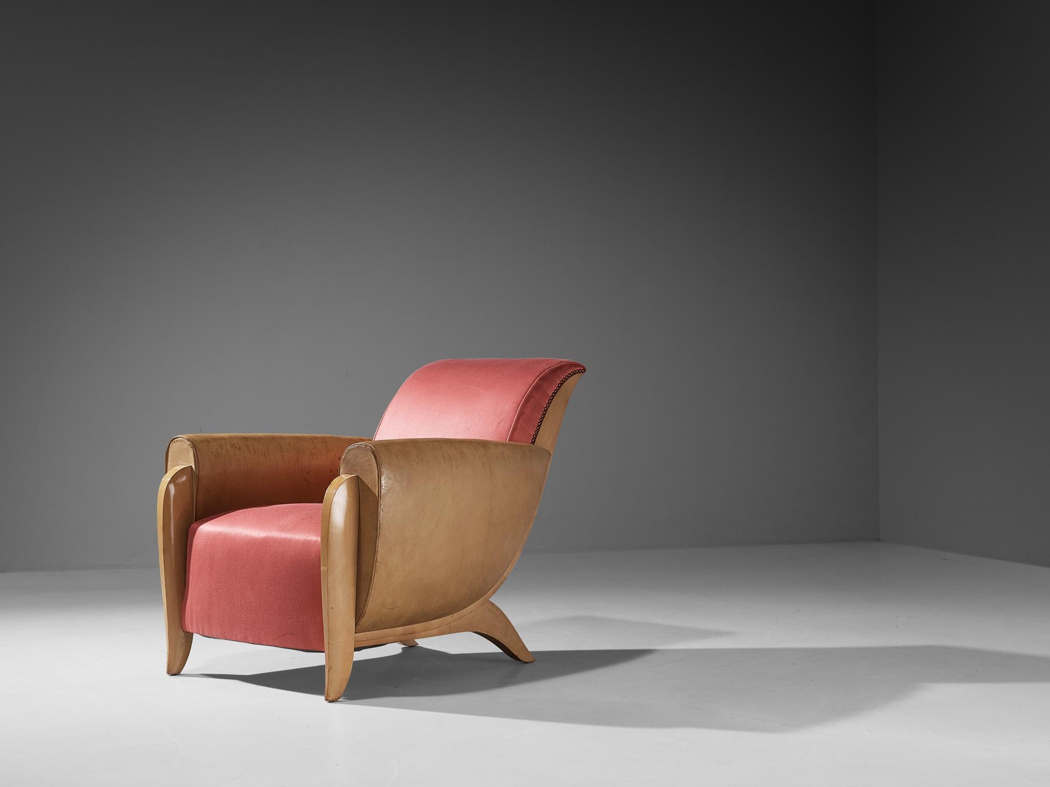 French Pair of Art Deco Lounge Chairs in Leather and Pink Silk In Good Condition In Waalwijk, NL
