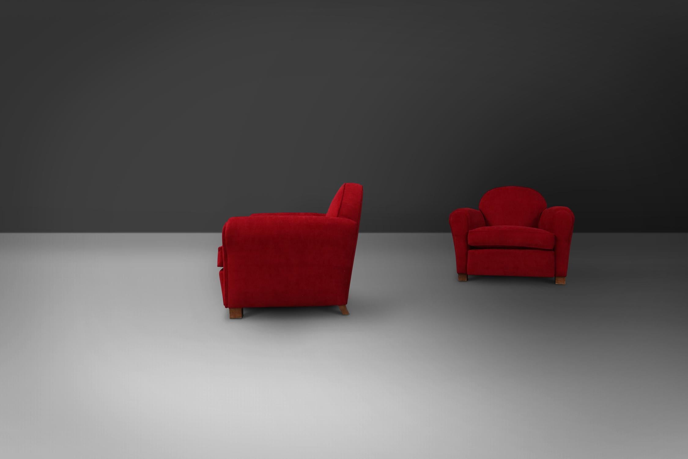 maroon velvet chair