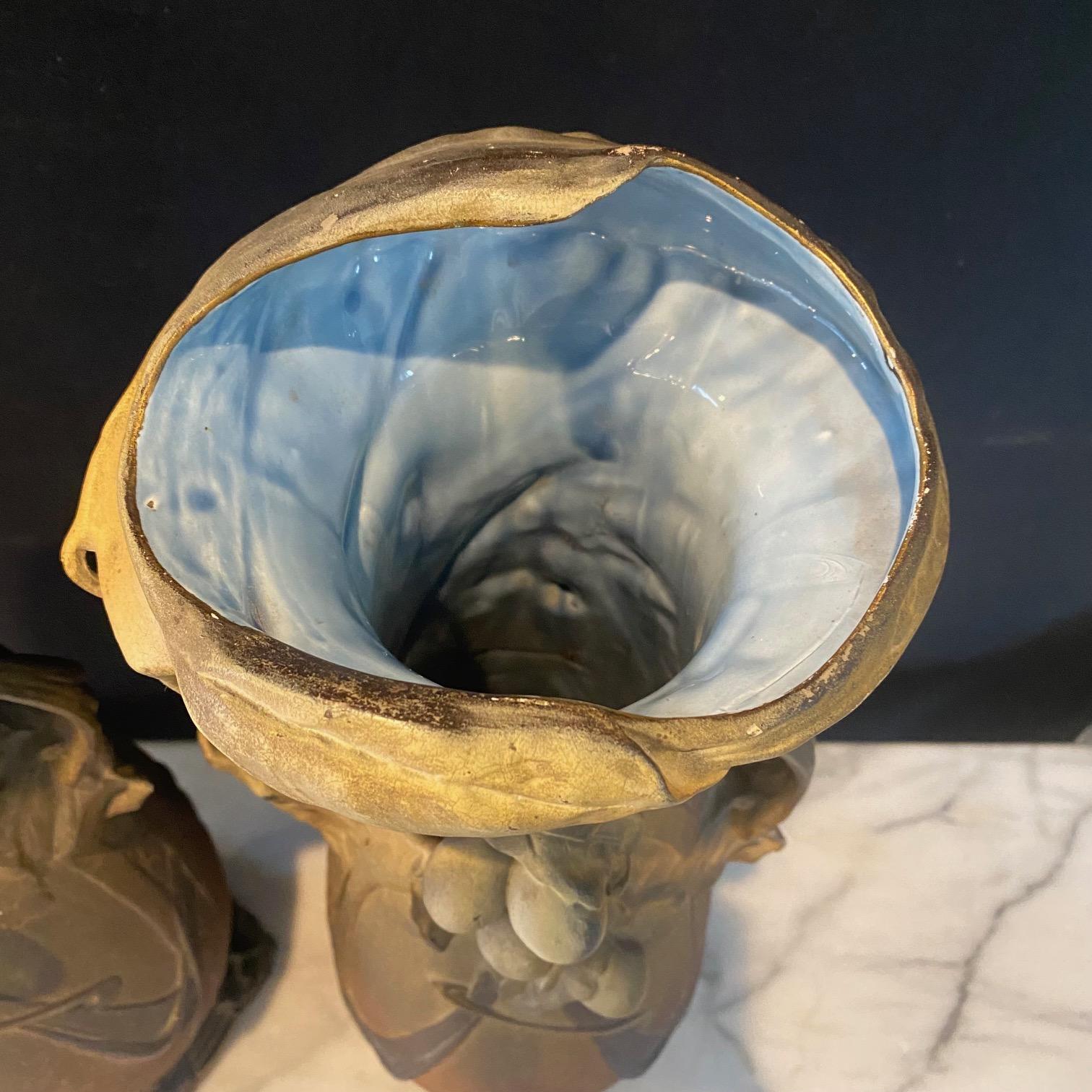 Paire de vases en porcelaine Art nouveau du 19ème siècle en vente 5