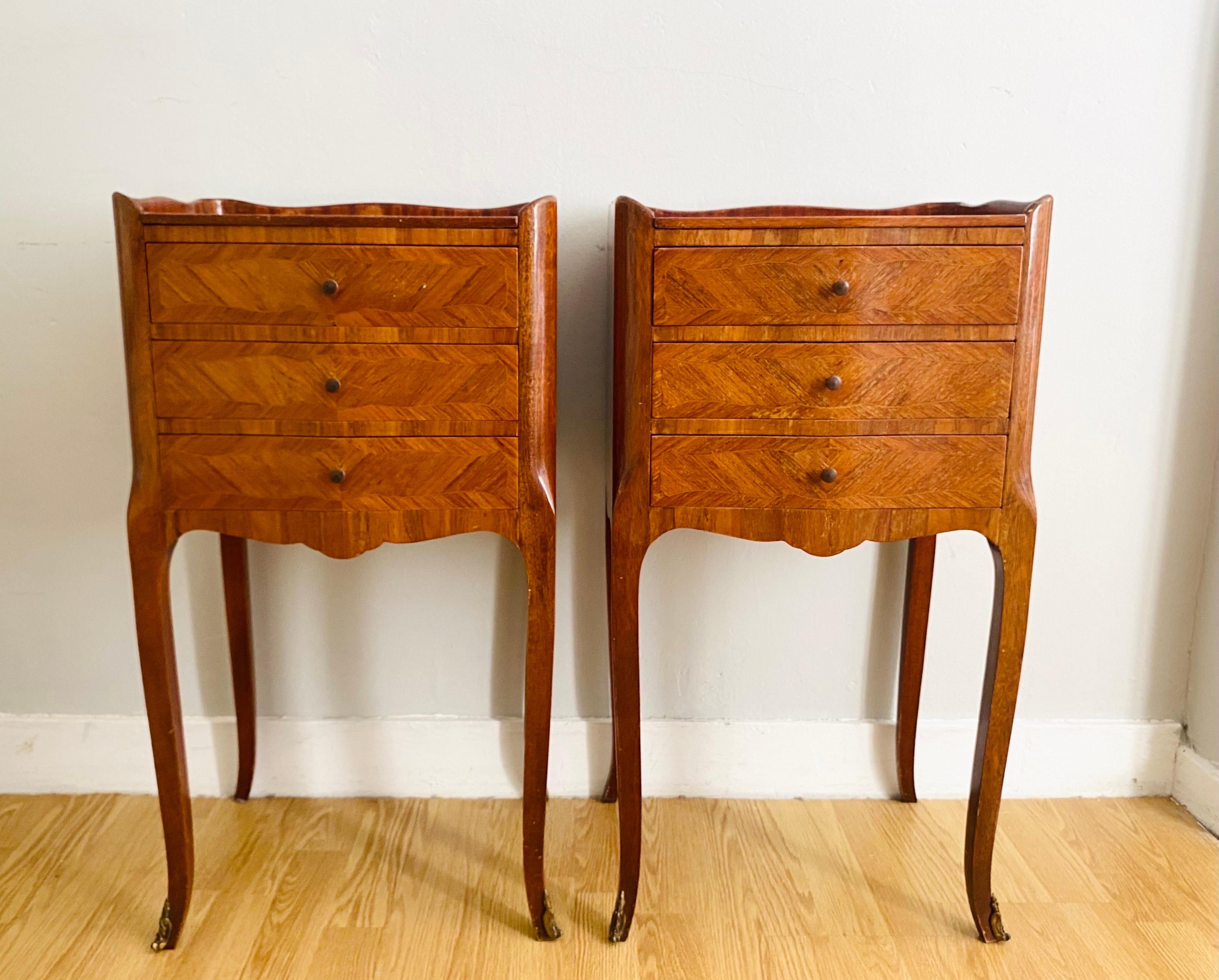 French Pair of Bedside Tables Nightstands Louis XV Style three Drawers, France  5