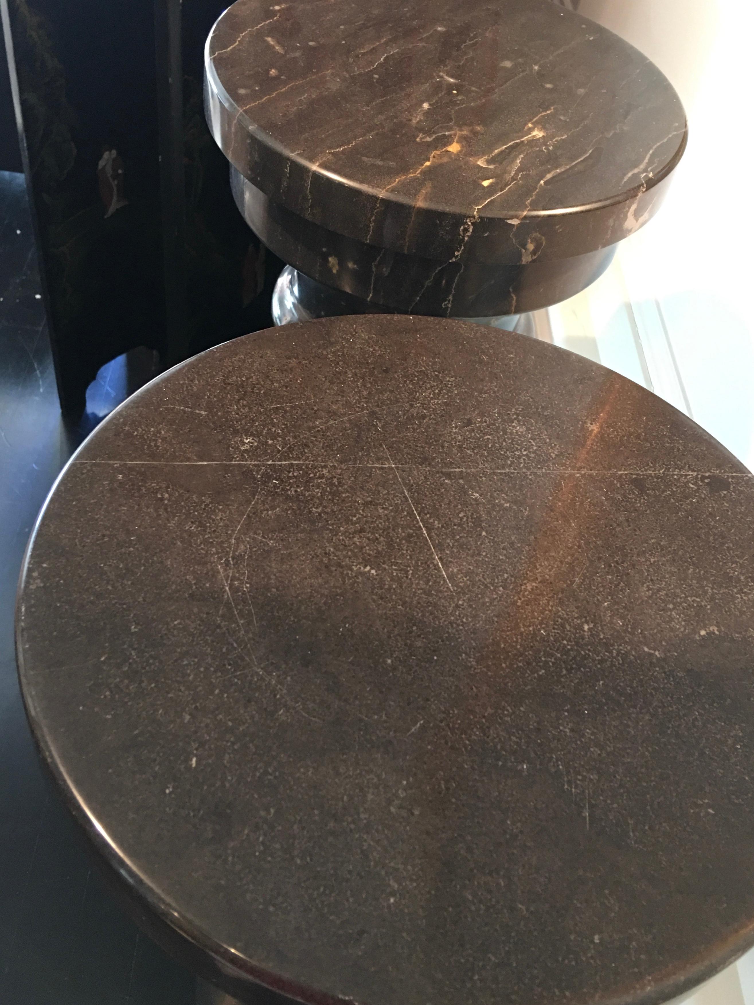 French Black Marble Column In Good Condition In Montreal, Quebec