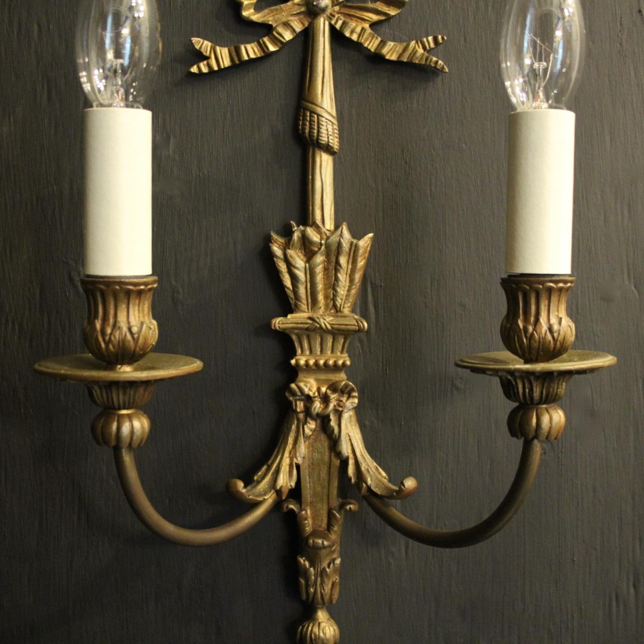 French Pair Of Bronze Antique Wall Lights For Sale 3