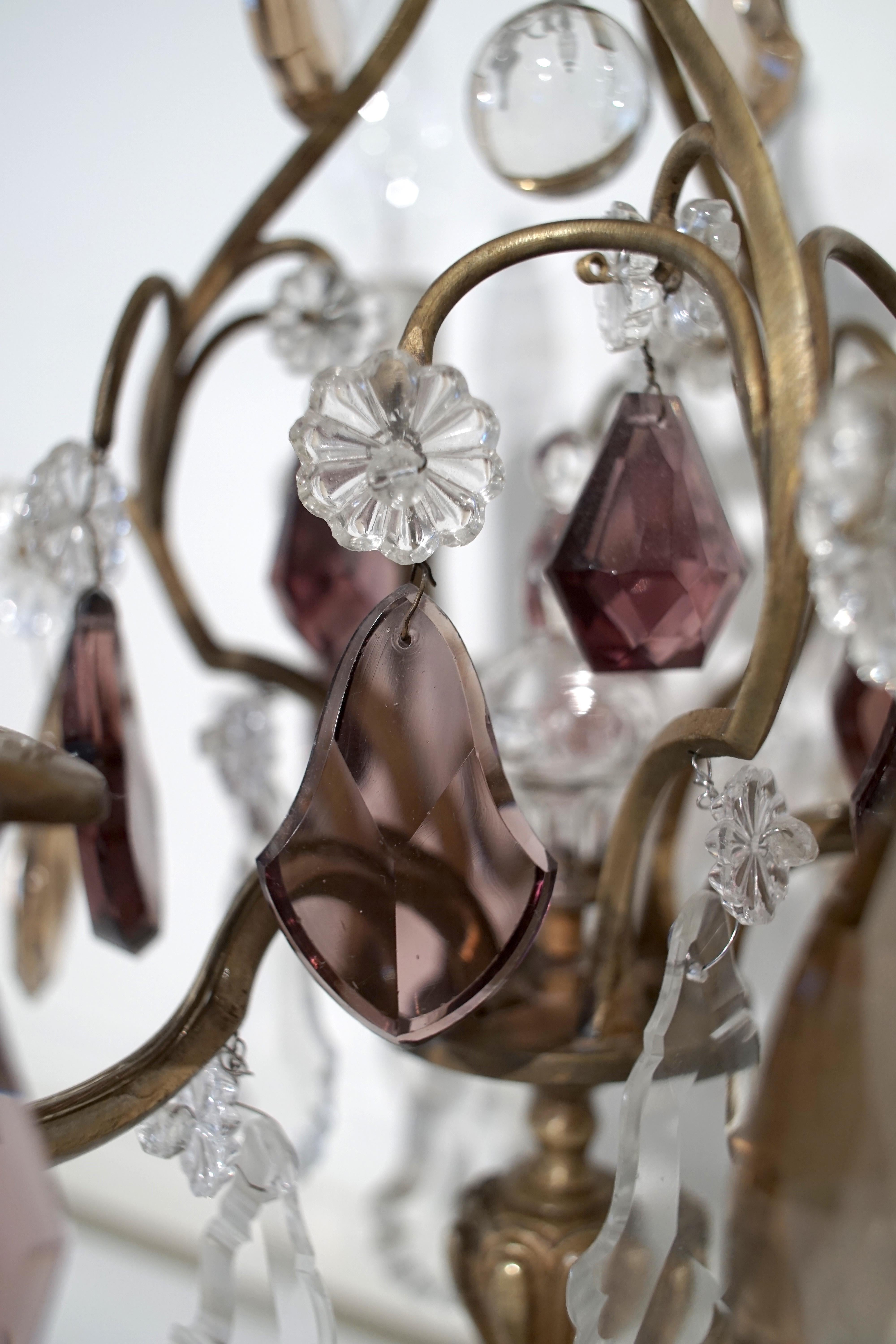 Paar Girandolen-Kandelaber aus Bronze mit klaren und Amethyst-Kristallen im Angebot 7