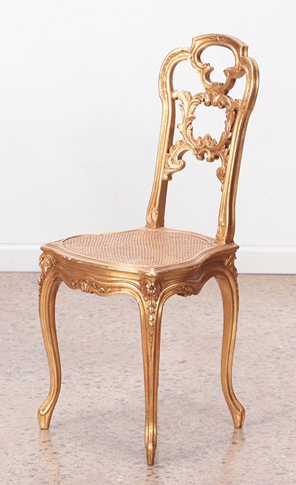French Pair of Carved Giltwood Side Chairs, c. 1910's In Good Condition For Sale In Los Angeles, CA