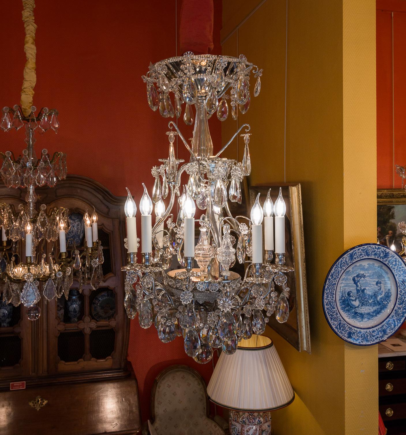 French Pair of Chandeliers by Baguès and Baccarat, Silver-Plate and Cut Crystal For Sale 14