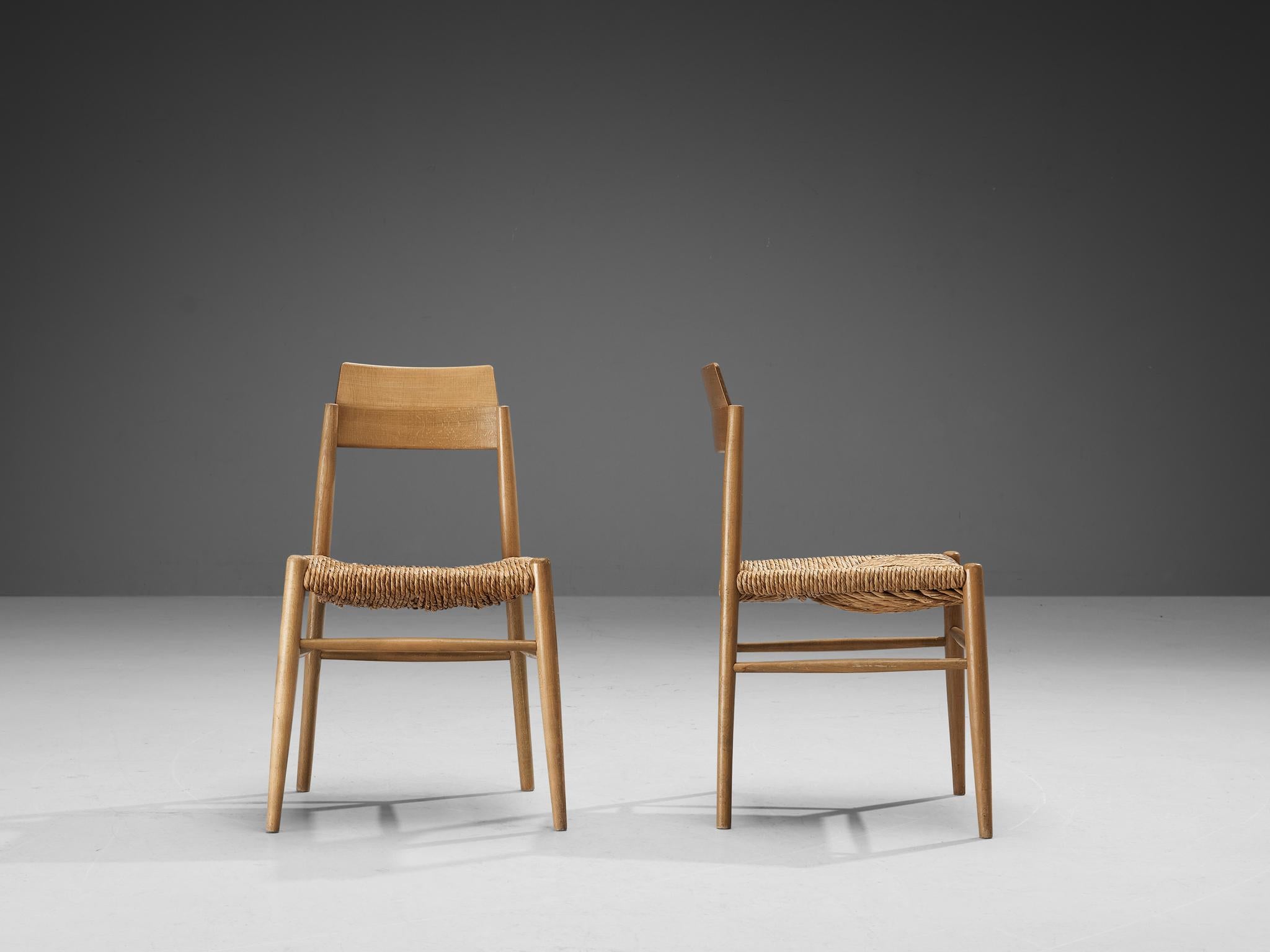 Mid-20th Century French Pair of Dining Chairs in Wood and Straw  For Sale