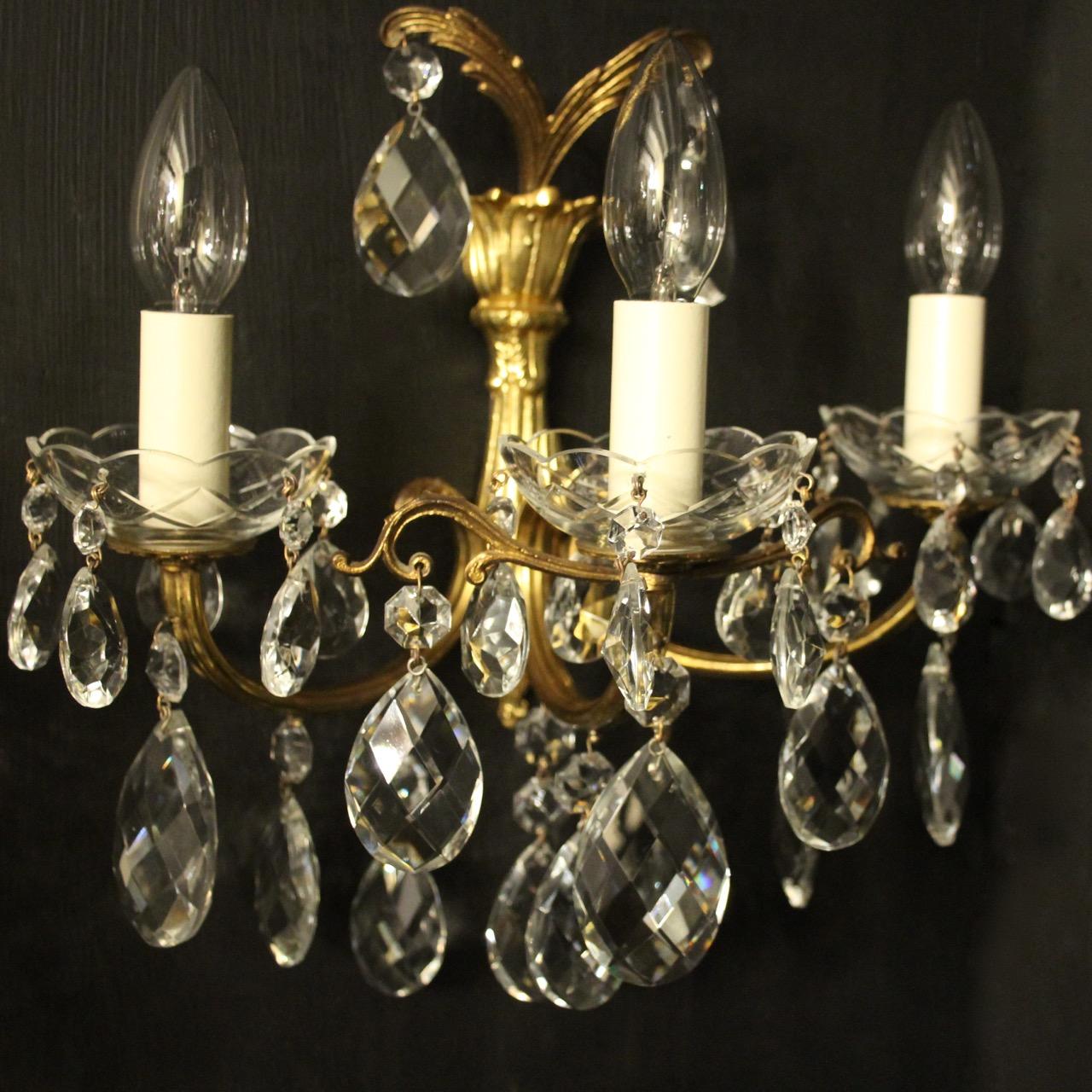 Baroque French Pair of Gilt and Crystal Antique Wall Lights For Sale