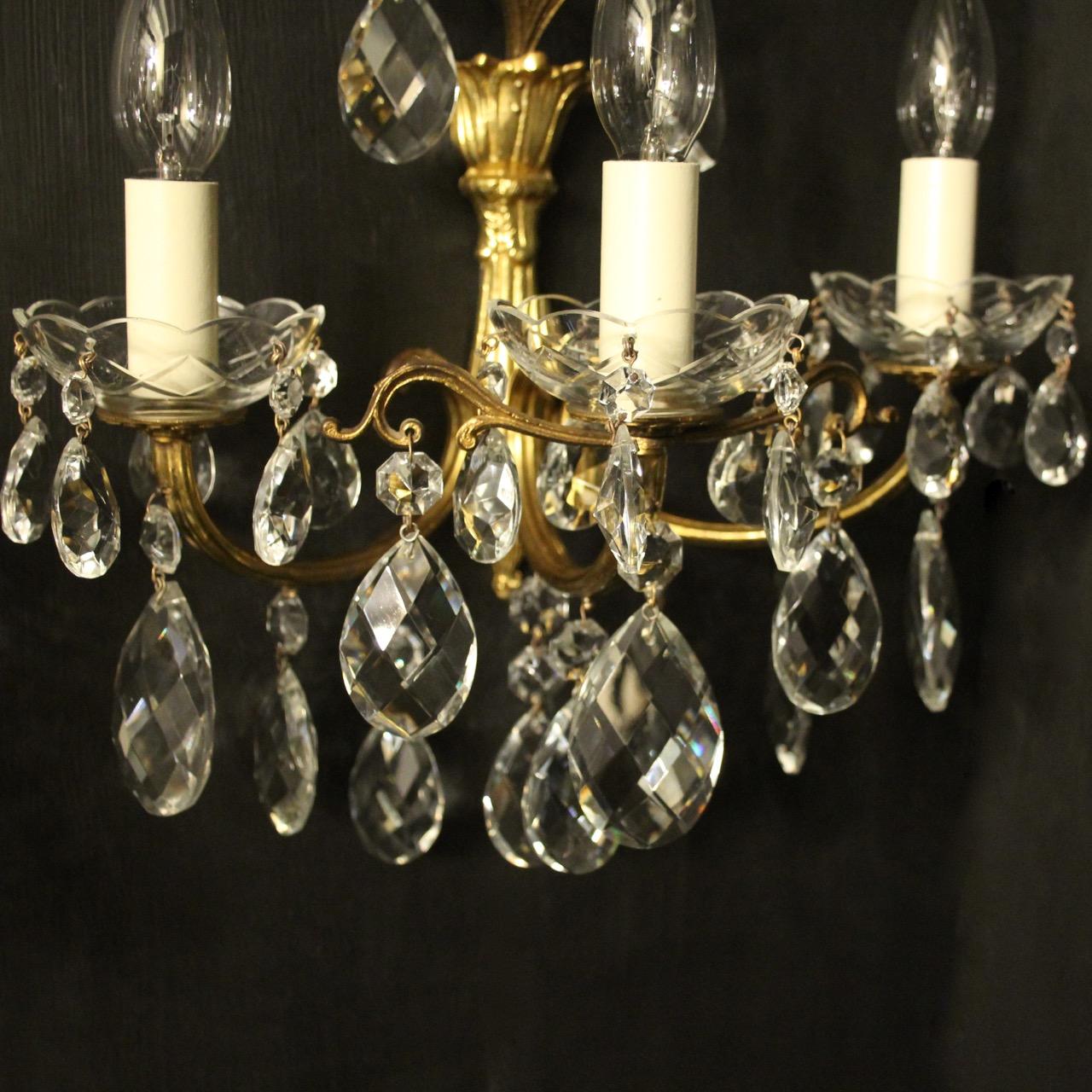 French Pair of Gilt and Crystal Antique Wall Lights In Good Condition For Sale In Chester, GB