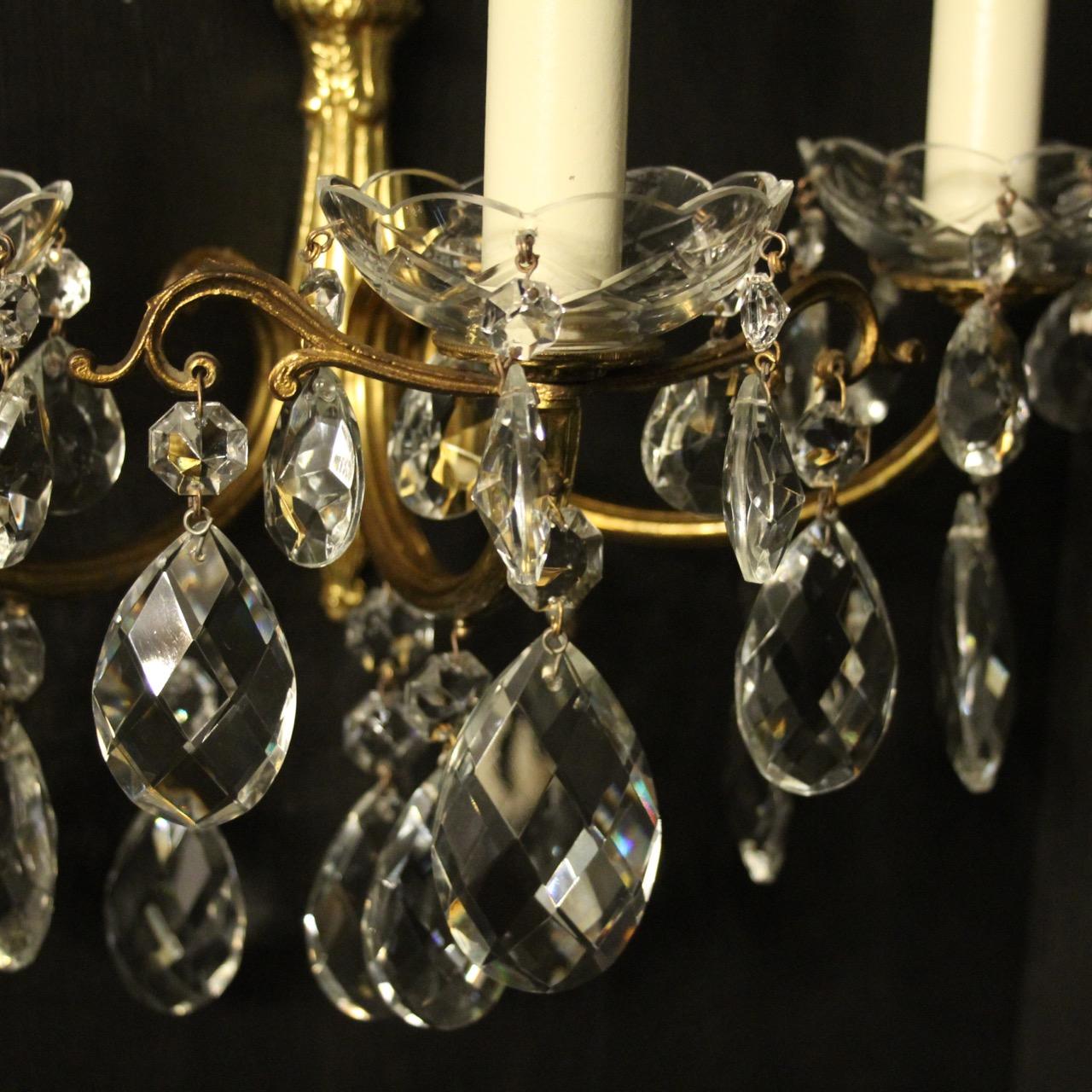 20th Century French Pair of Gilt and Crystal Antique Wall Lights For Sale