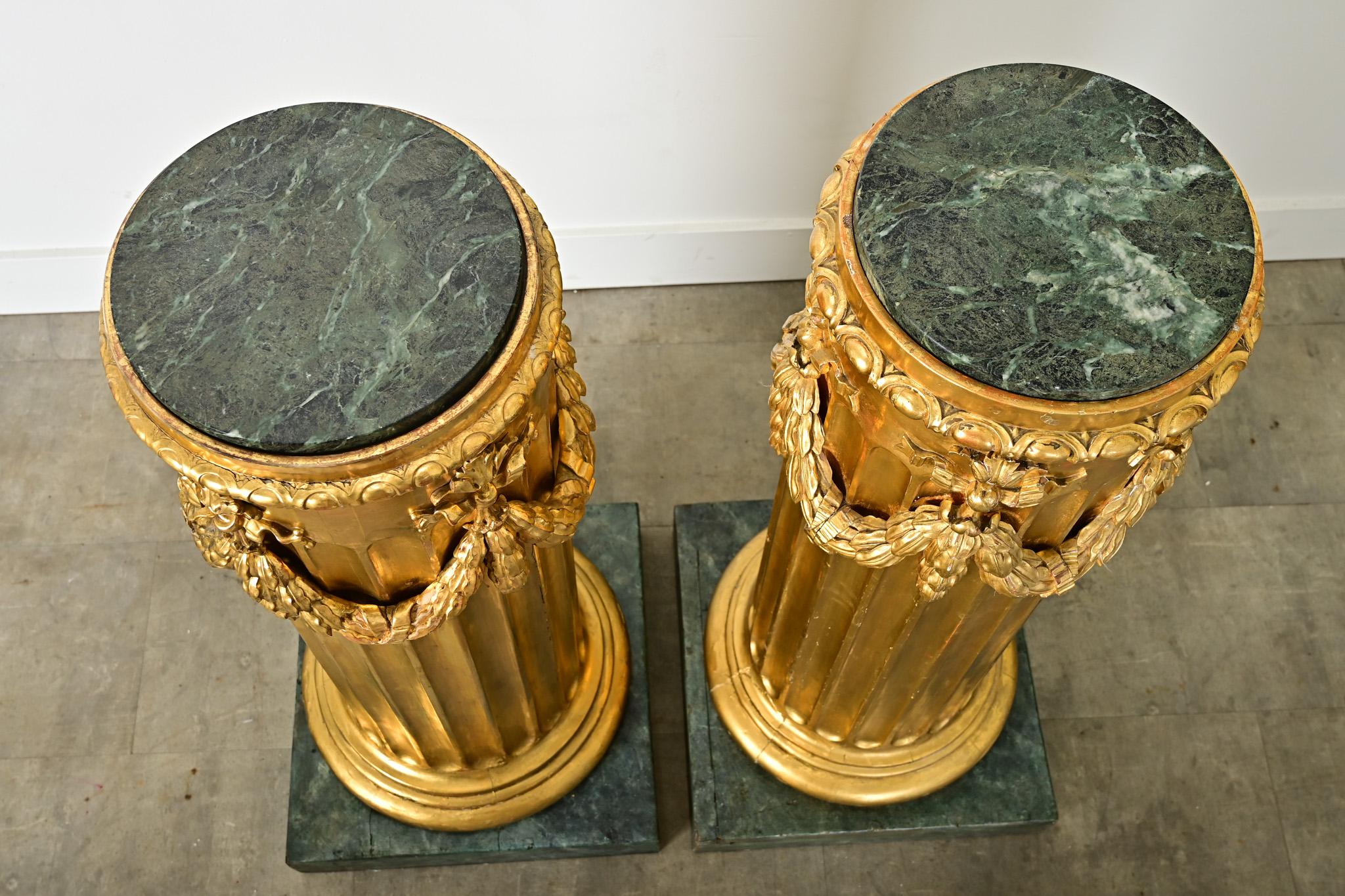 French Pair of Giltwood & Marble Top Columns For Sale 2