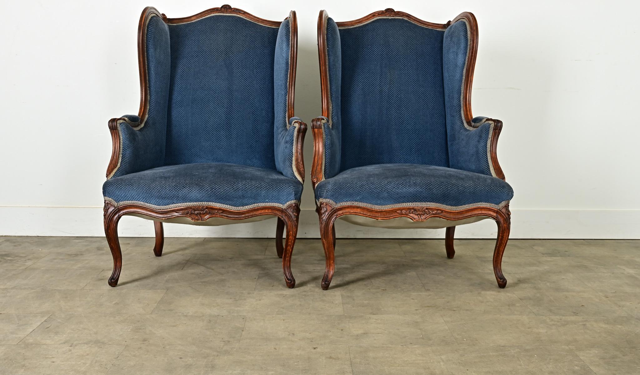Paire de Bergeres et d'Ottomans Louis XV en vente 10