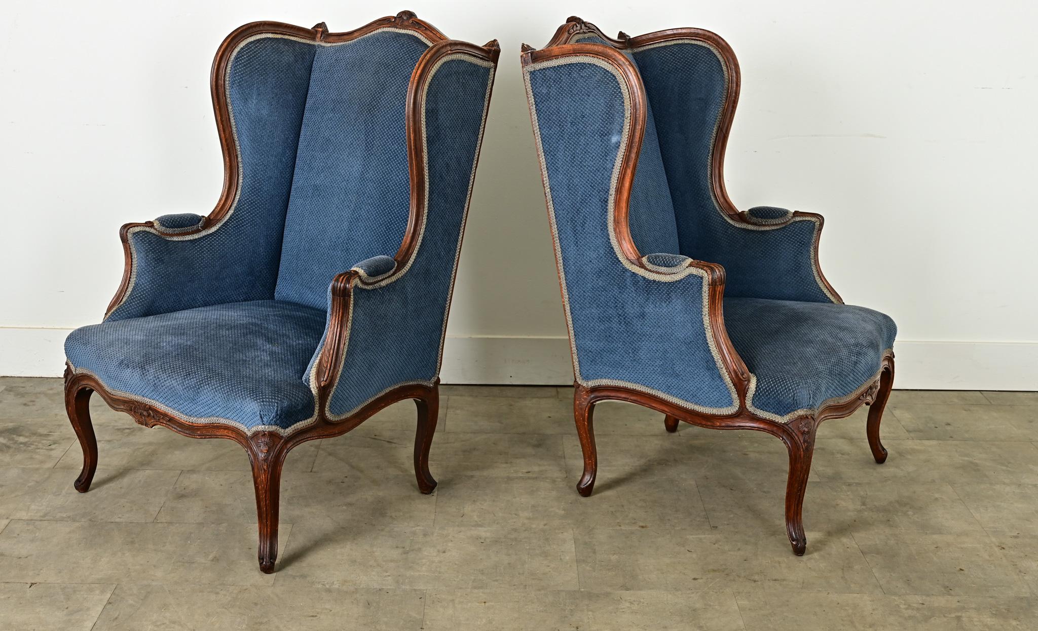 Paire de Bergeres et d'Ottomans Louis XV en vente 11