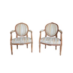 French pair of Louis XVI period medallion cabriolet armchairs - 18th - France