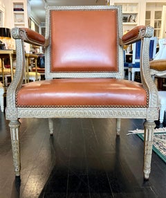 Französisches Paar Sessel im Louis-XVI-Stil, aprikosenfarbenes Leder