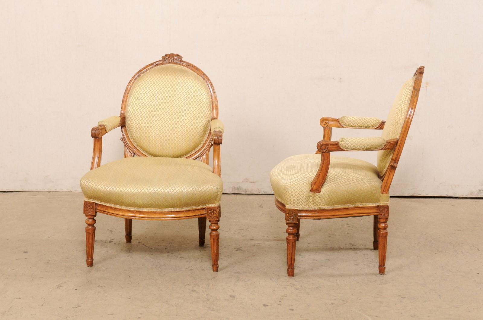 French Pair of Louis XVI Style Oval-Back Fauteuils For Sale 5