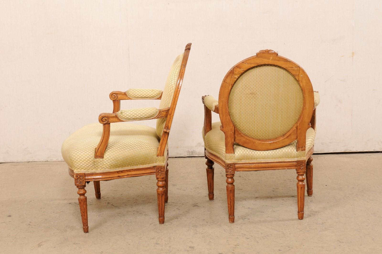 French Pair of Louis XVI Style Oval-Back Fauteuils For Sale 4
