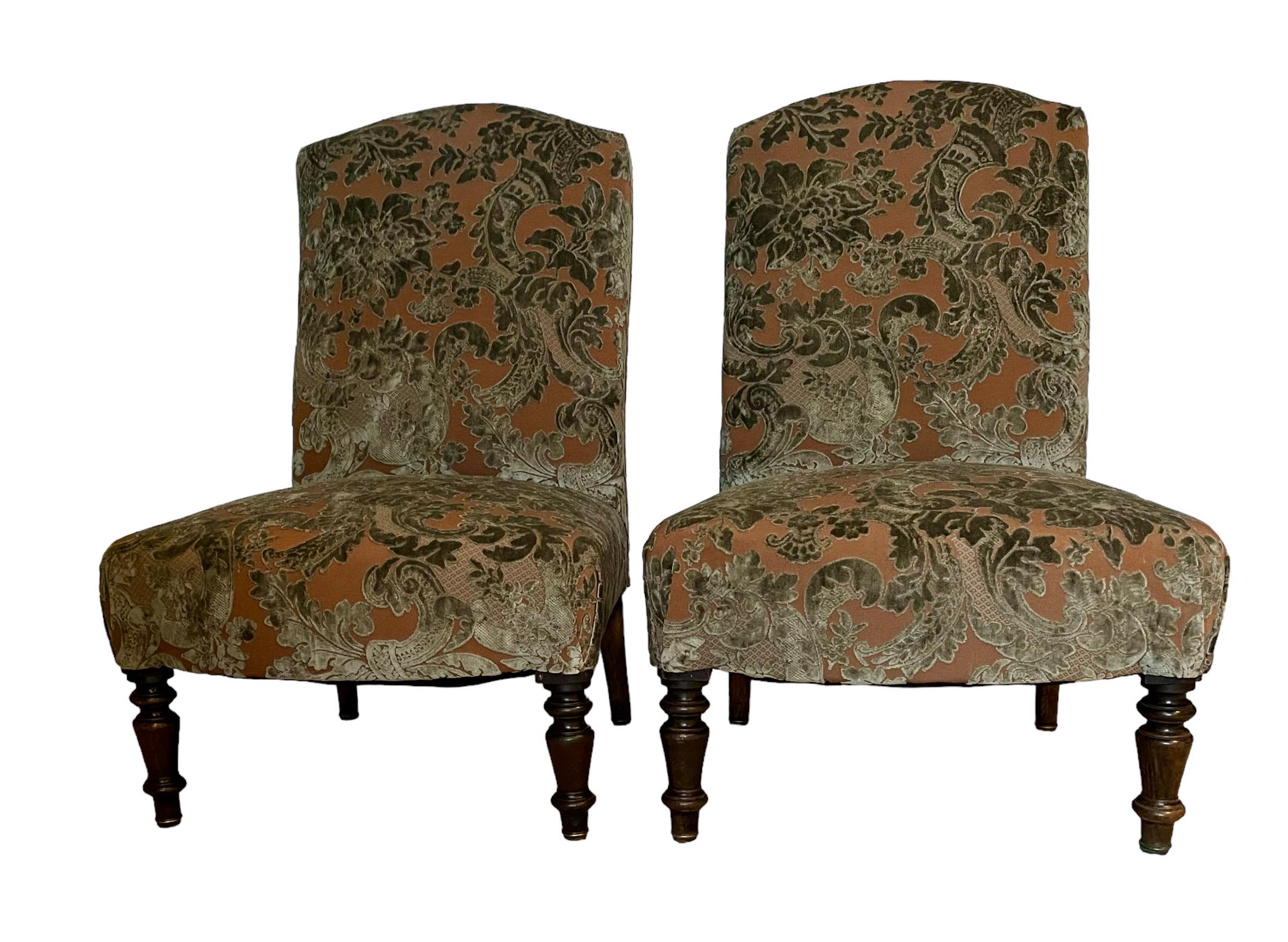 Paar Napoleon III Beistellstühle mit Pantoffeln (Ebonisiert) im Angebot