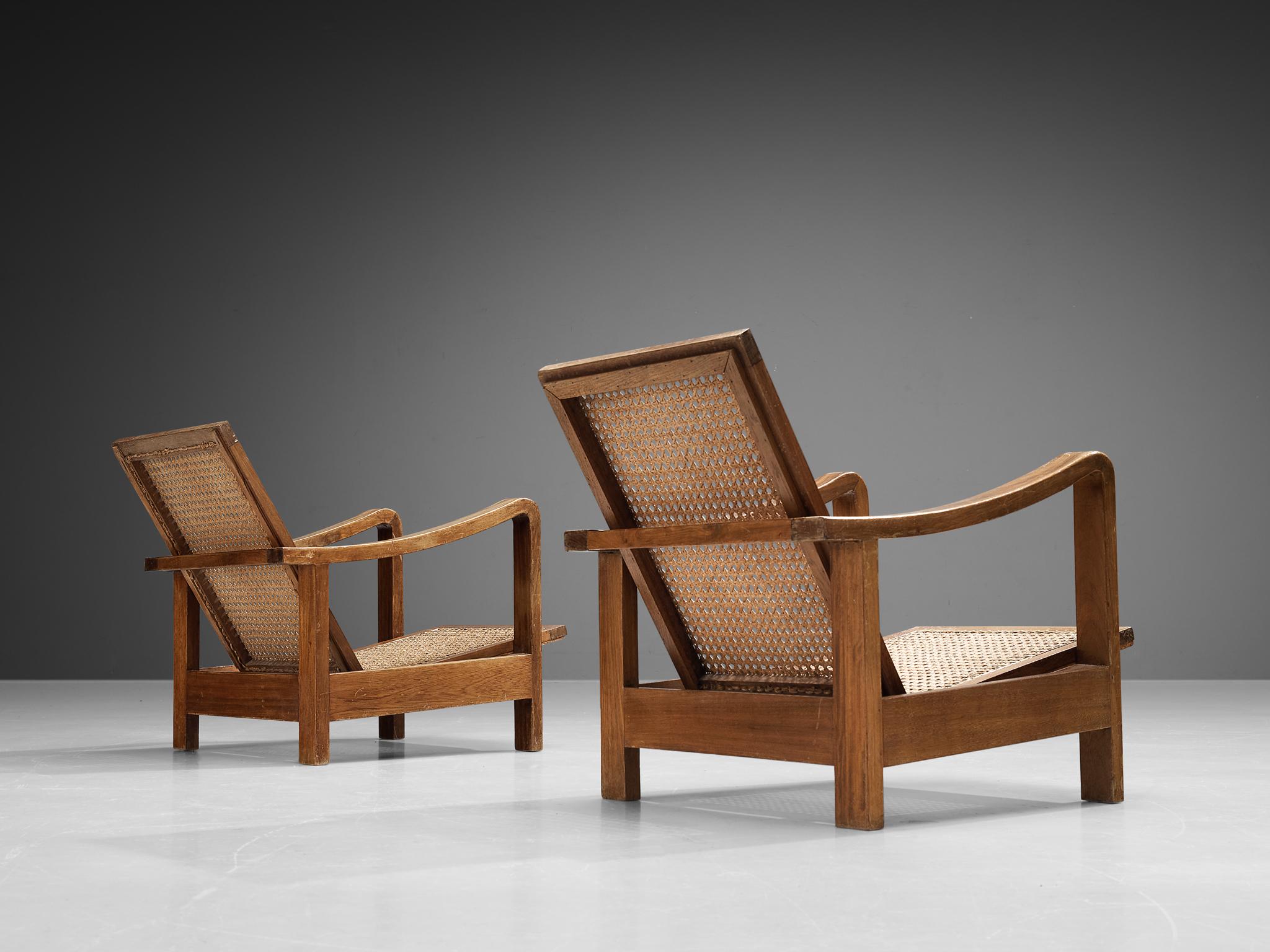 French Pair of Naturalistic Lounge Chairs in Oak and Cane In Good Condition In Waalwijk, NL