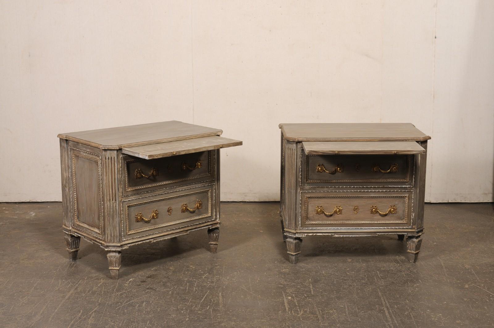 French Pair of Neoclassical Inspired 2-Drawer Side Chests w/Pull Out Shelf In Good Condition For Sale In Atlanta, GA