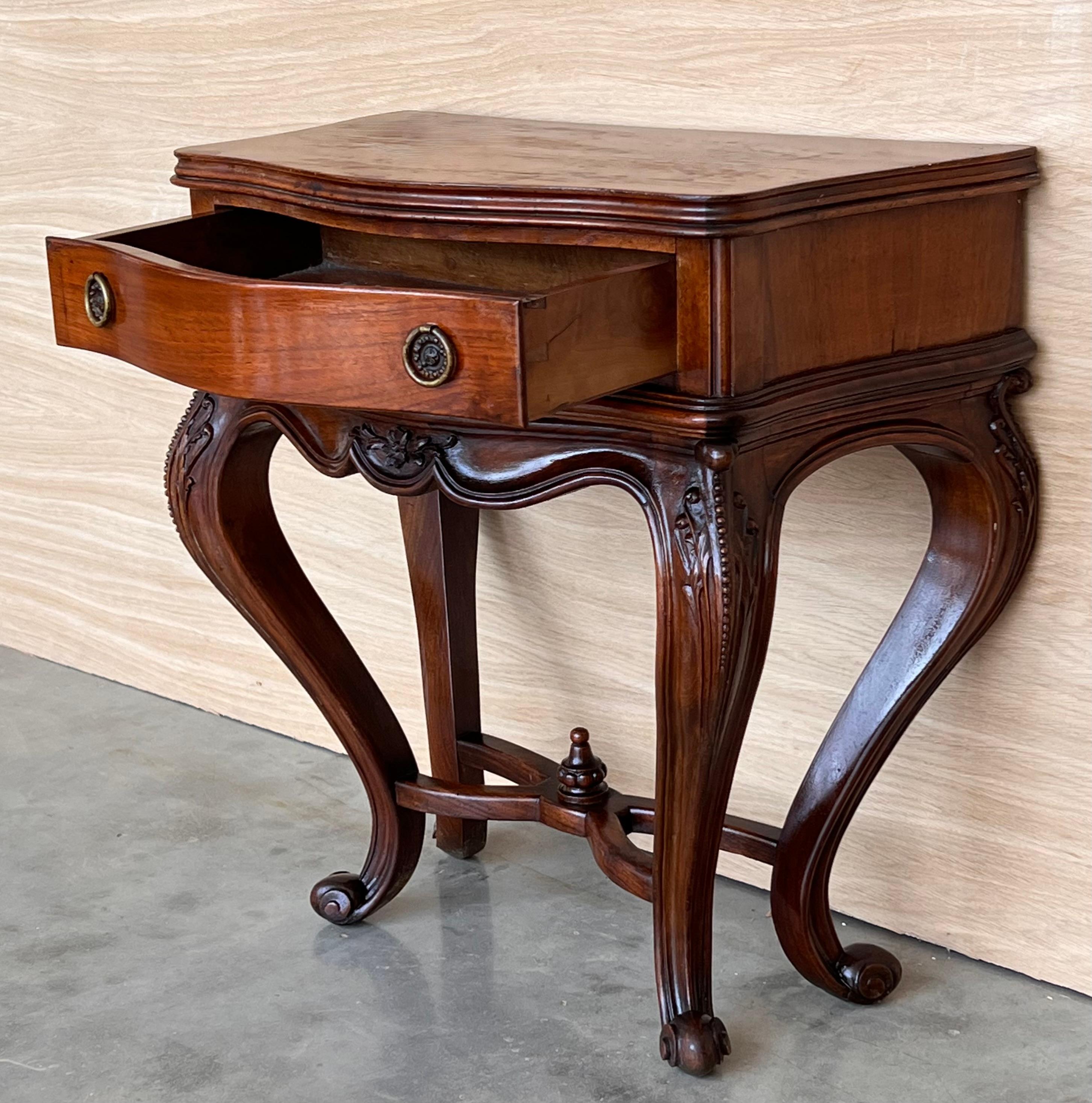 French Pair of Nightstand Tables with Carved Drawer and Cabriole Legs For Sale 2
