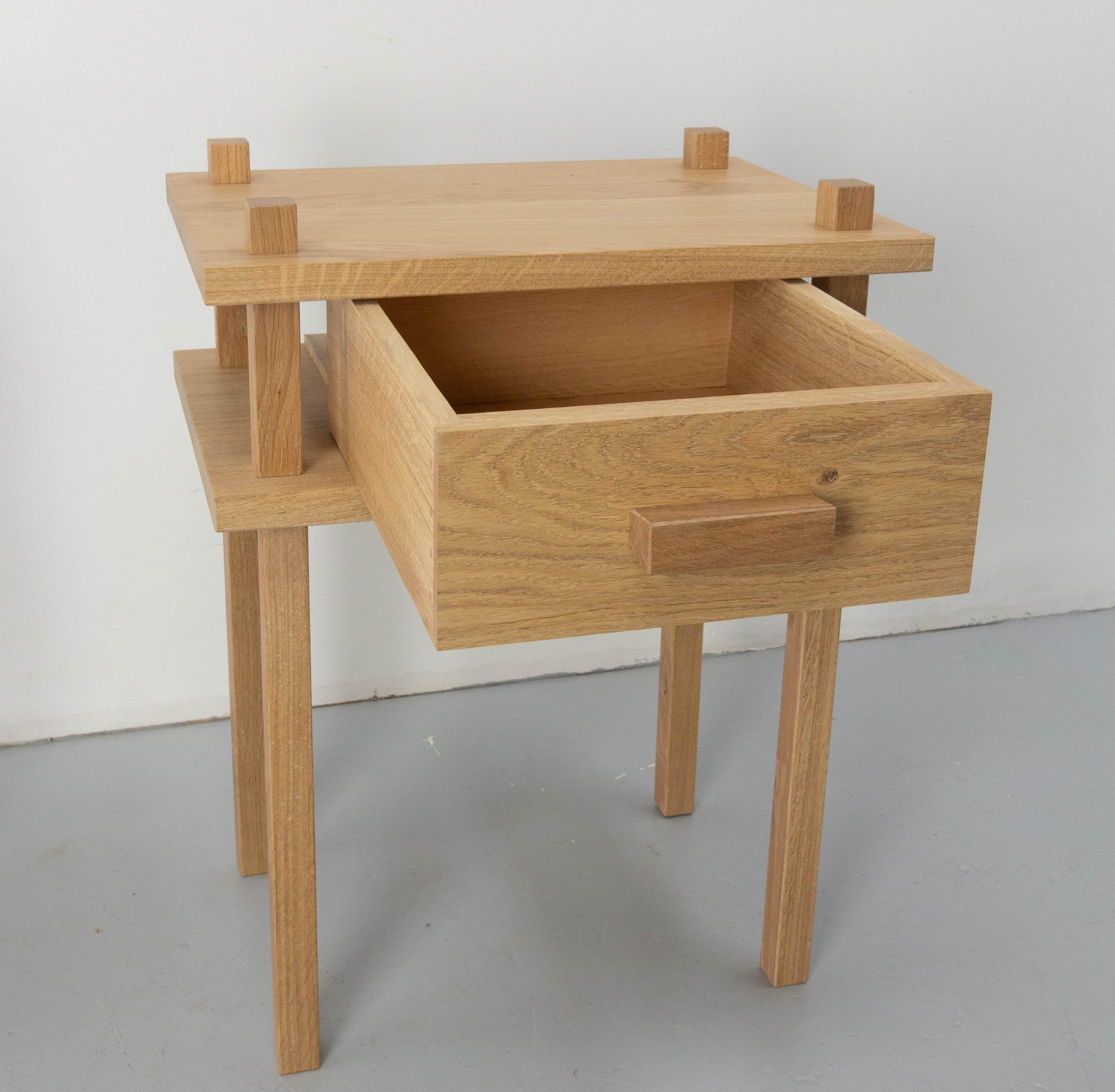 Paire de tables de chevet françaises Armoires d'appoint Chevet  Profondeur 18 pouces en vente 4