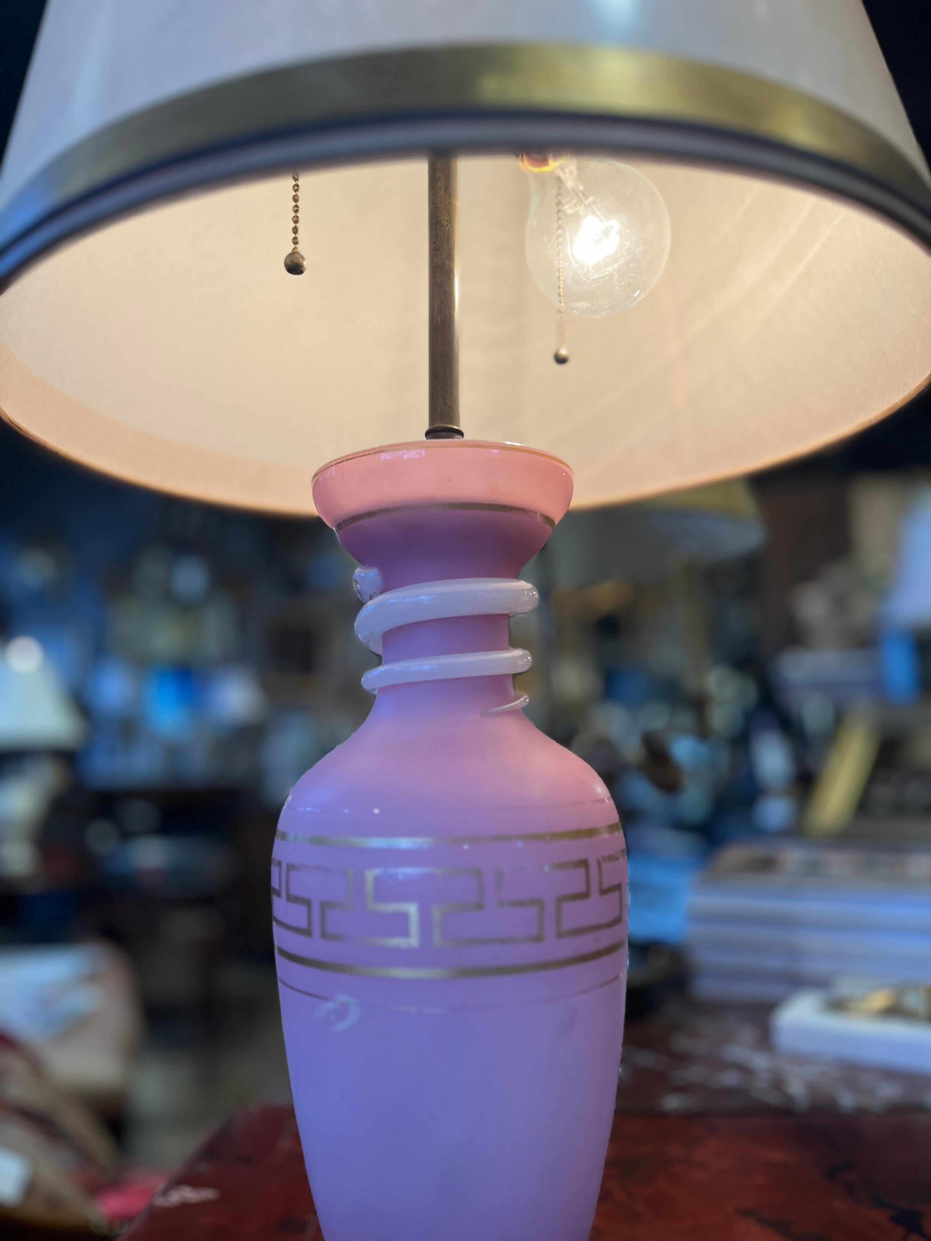 Pareja de Lámparas Francesas de Opaline en venta 1