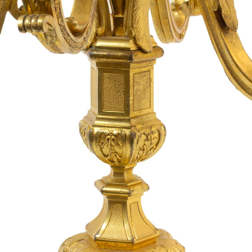 Coppia di candelabri francesi in ormolu di Henry Dasson, datati 1880 in vendita 10