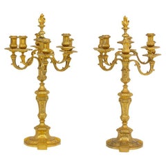 Coppia di candelabri francesi in ormolu di Henry Dasson, datati 1880