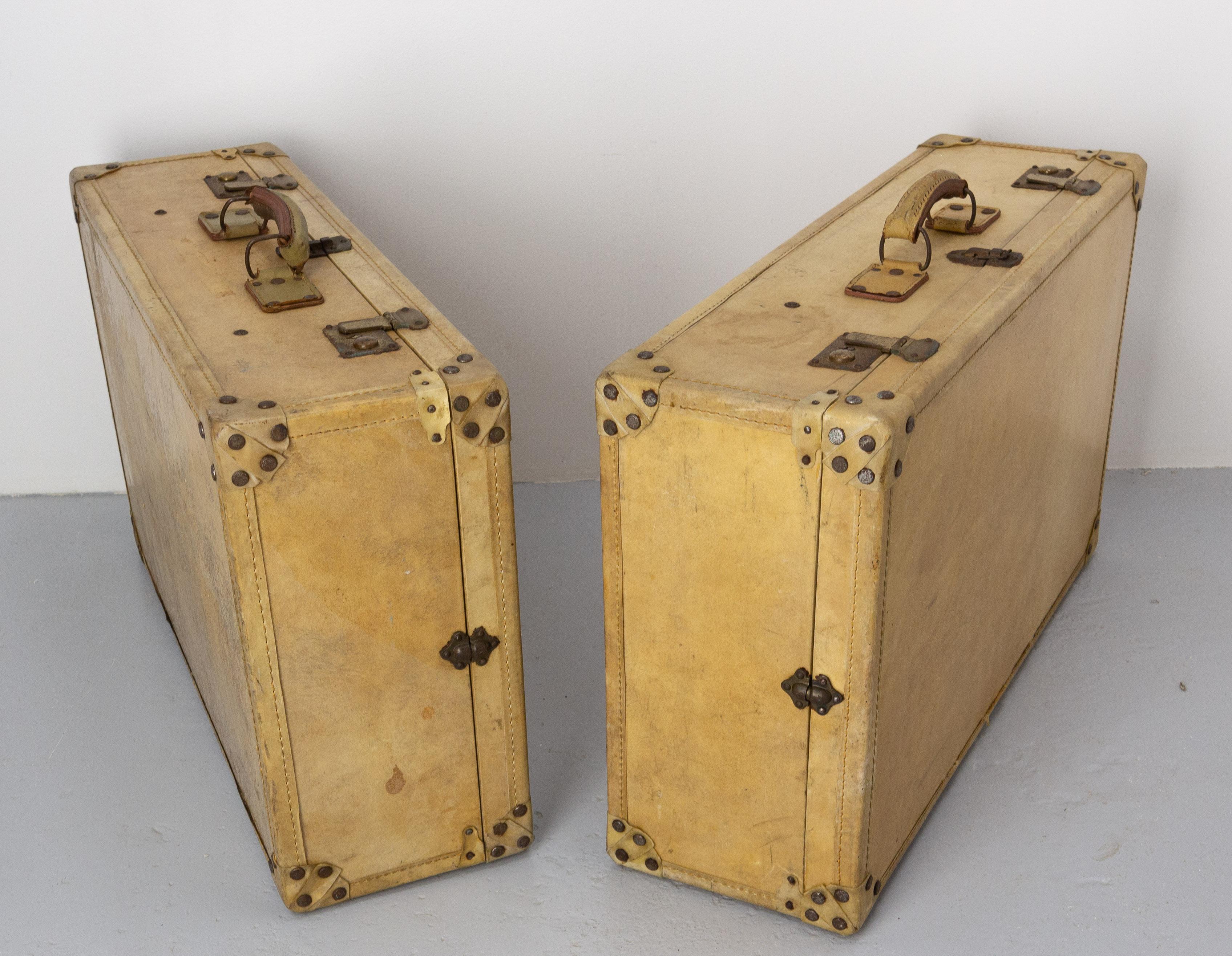 French Pair of Parchment Suit Cases Trunks, circa 1930 For Sale 5