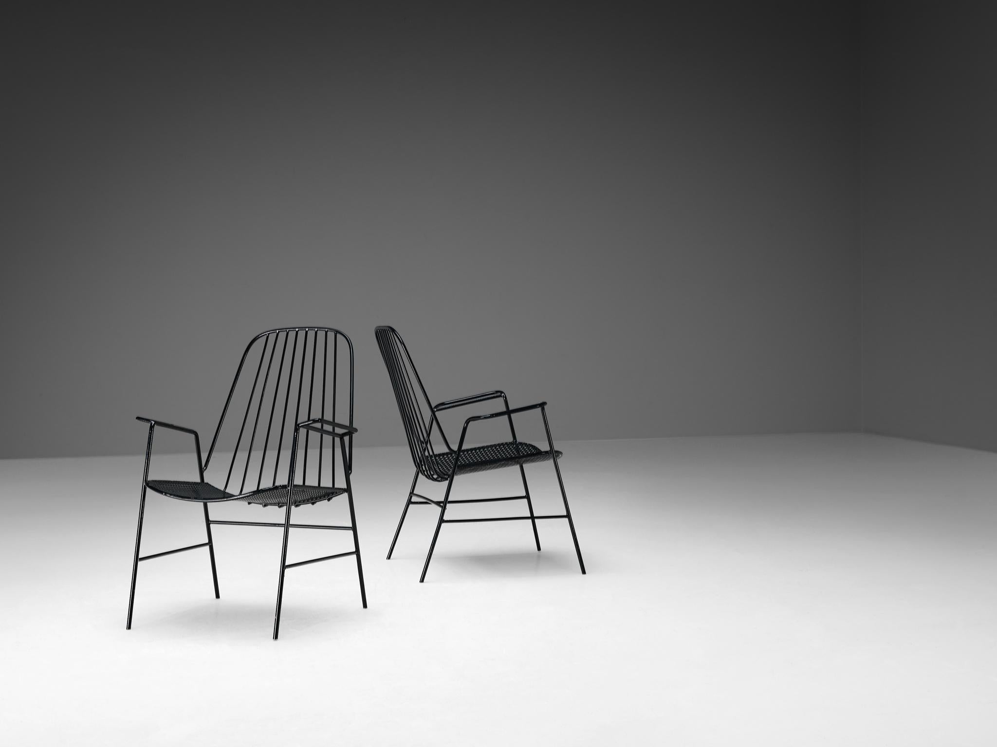 Paar französische Terrassenstühle aus schwarz lackiertem Eisen  (Französisch) im Angebot