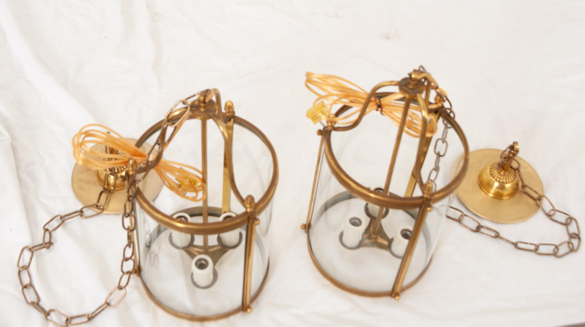 French Pair of Petite Brass Lanterns In Good Condition In Baton Rouge, LA