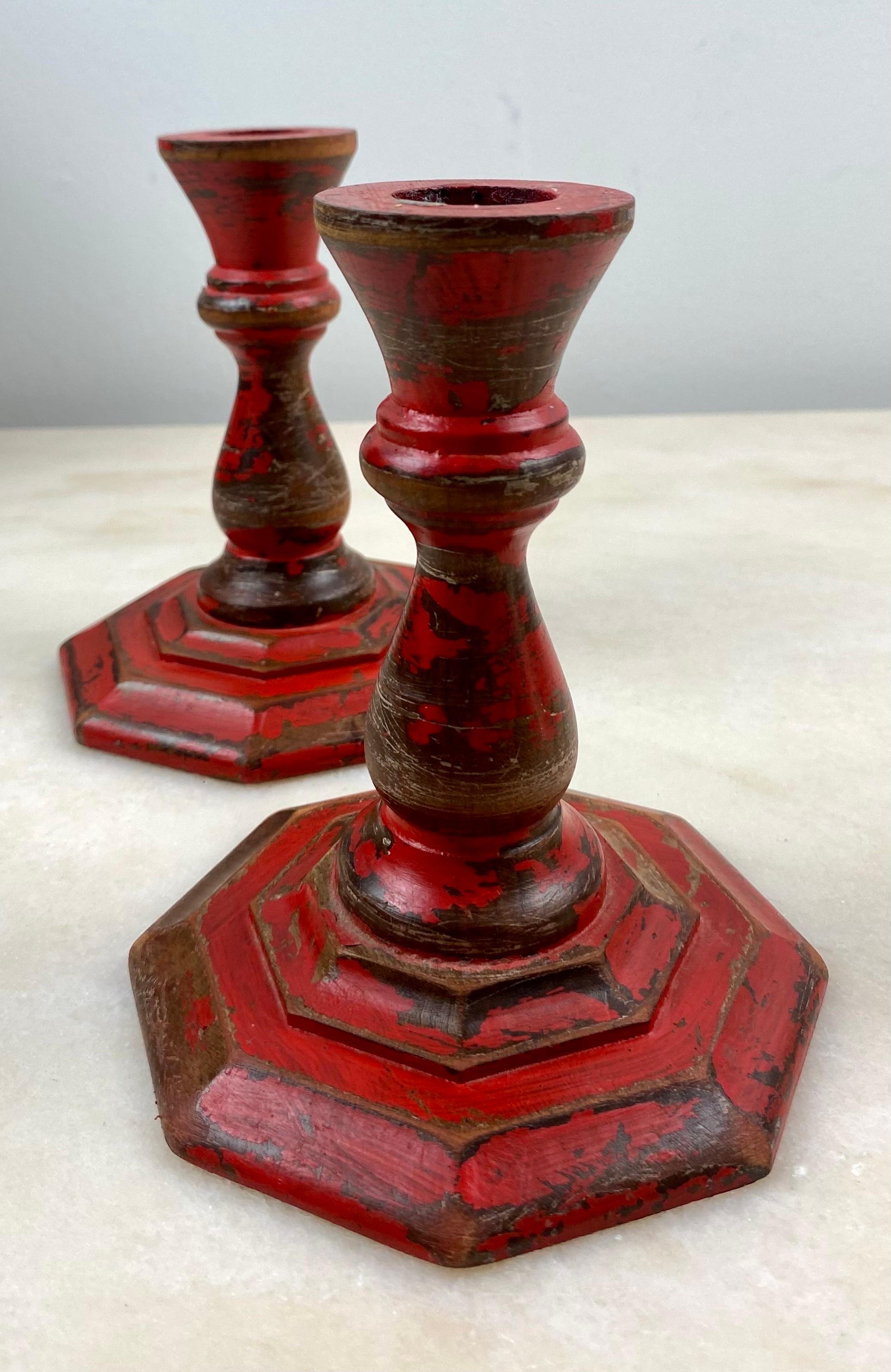 French Pair of Red Patinated Turned Wood Parisian Theater Candlesticks 19th  For Sale 2