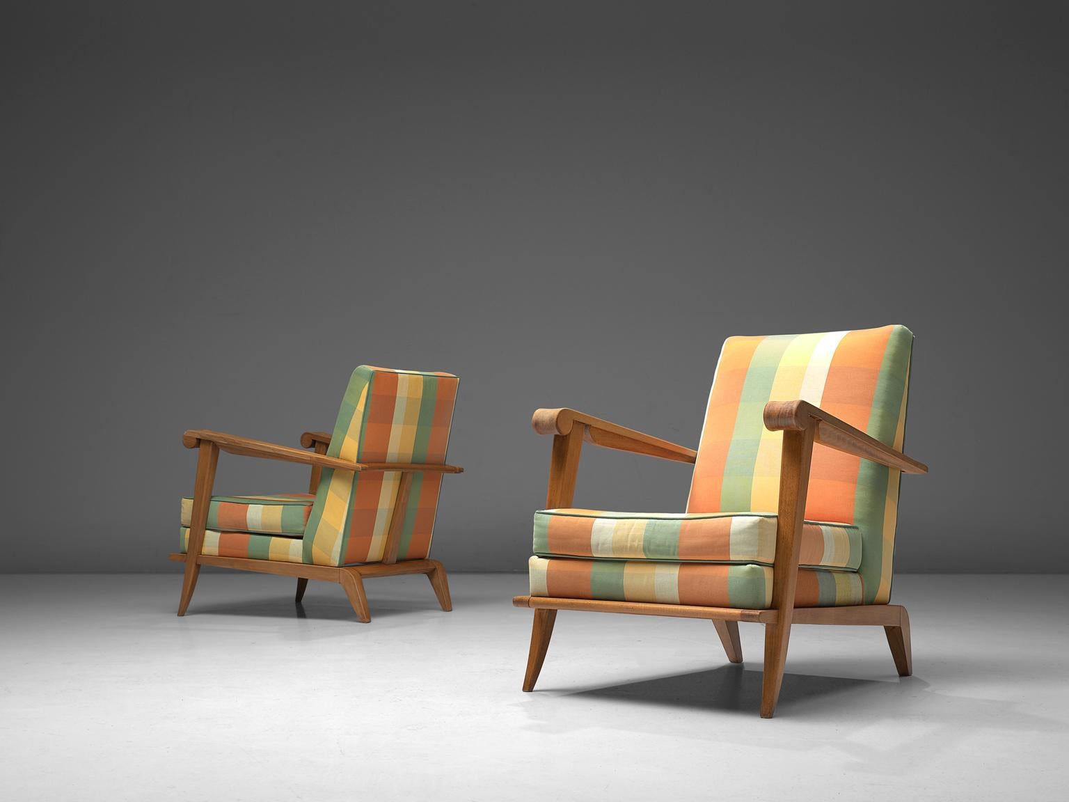 Mid-Century Modern French Pair of Sculptural Lounge Chairs in Oak and Fabric