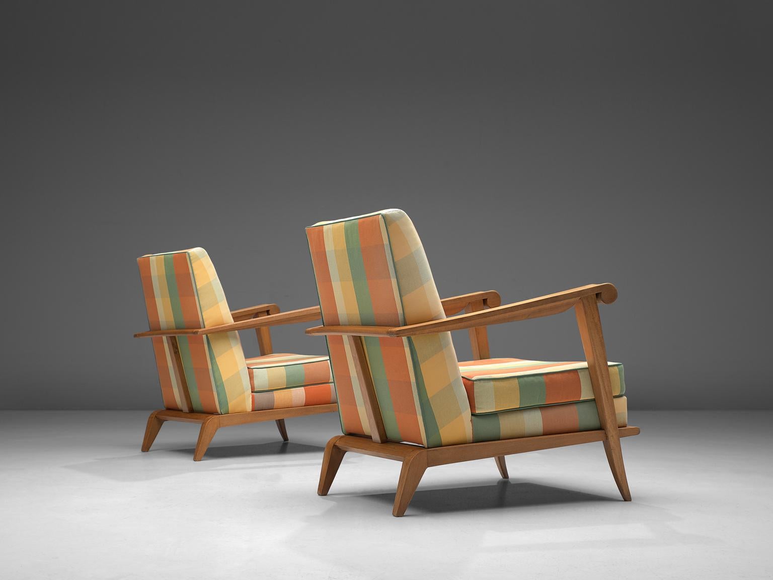 French Pair of Sculptural Lounge Chairs in Oak and Fabric In Good Condition In Waalwijk, NL