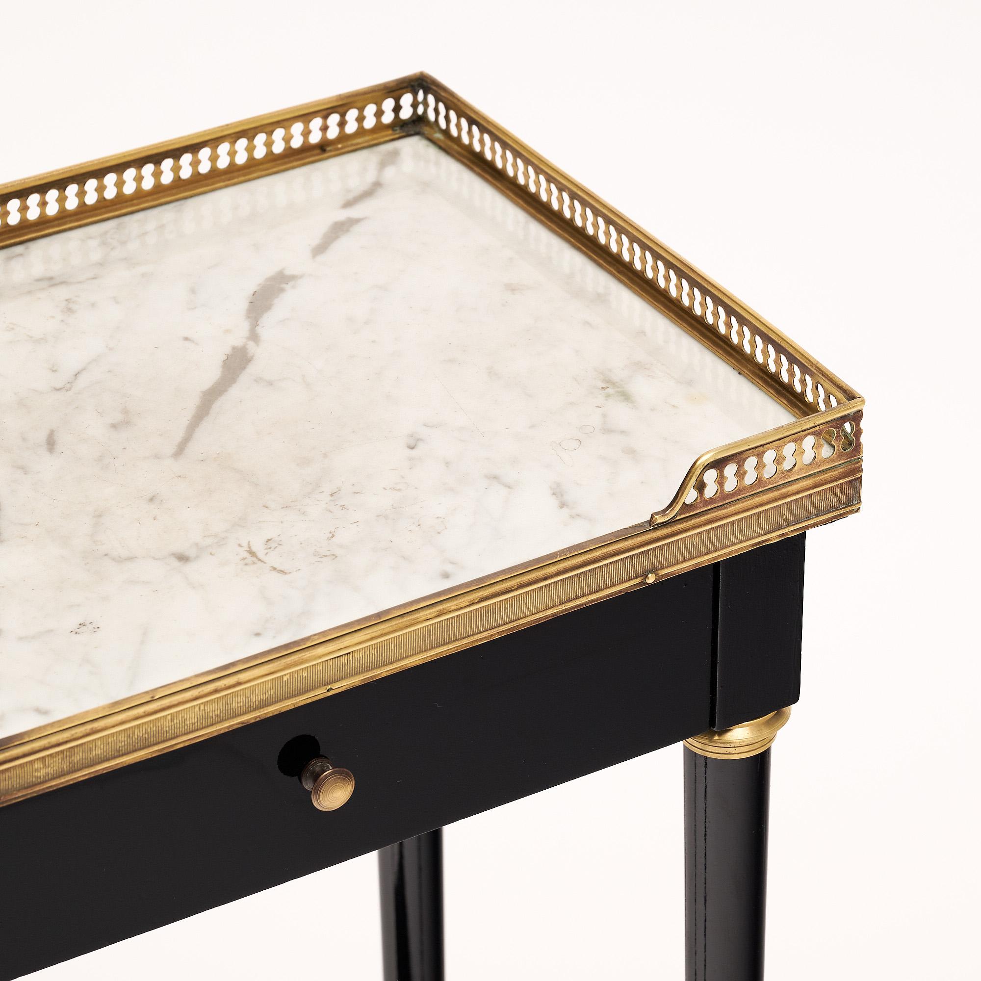 French Pair of Side Tables In Good Condition For Sale In Austin, TX