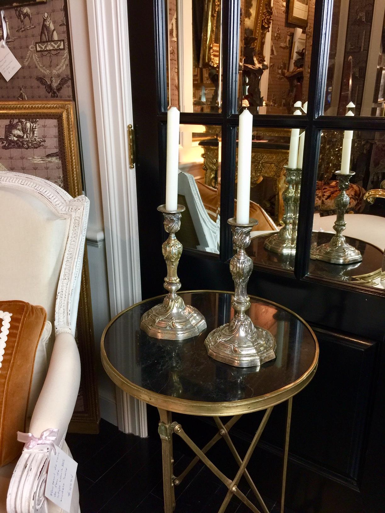 French, pair of silvered bronze Louis XV style candlesticks.
Typical of the Rocaille style, also known as Baroque or Rococo style which reached its zenith in the 18th century, during the reign of Louis XV, and particularly favored by the King's
